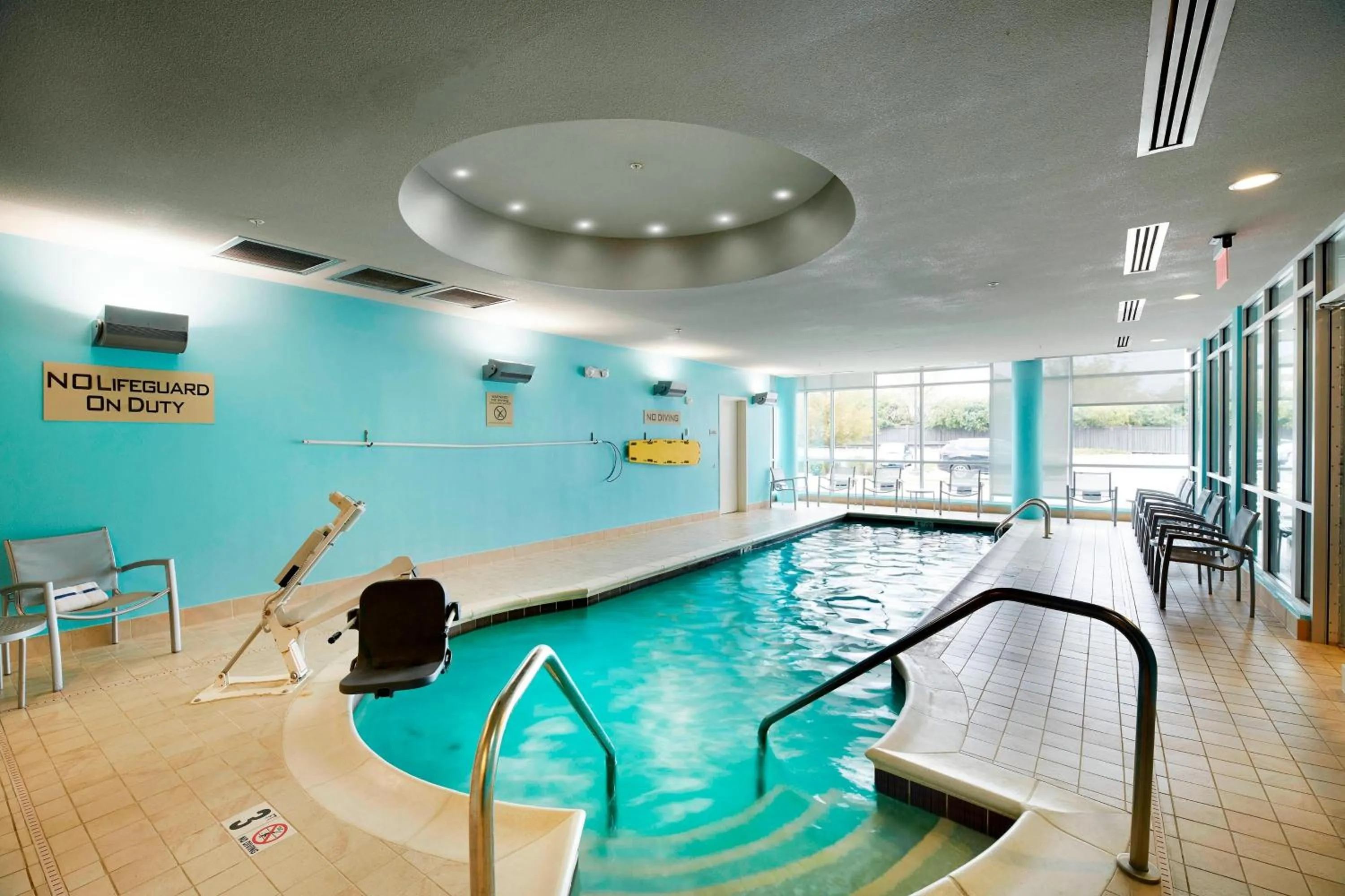 Swimming pool in SpringHill Suites by Marriott Columbus OSU