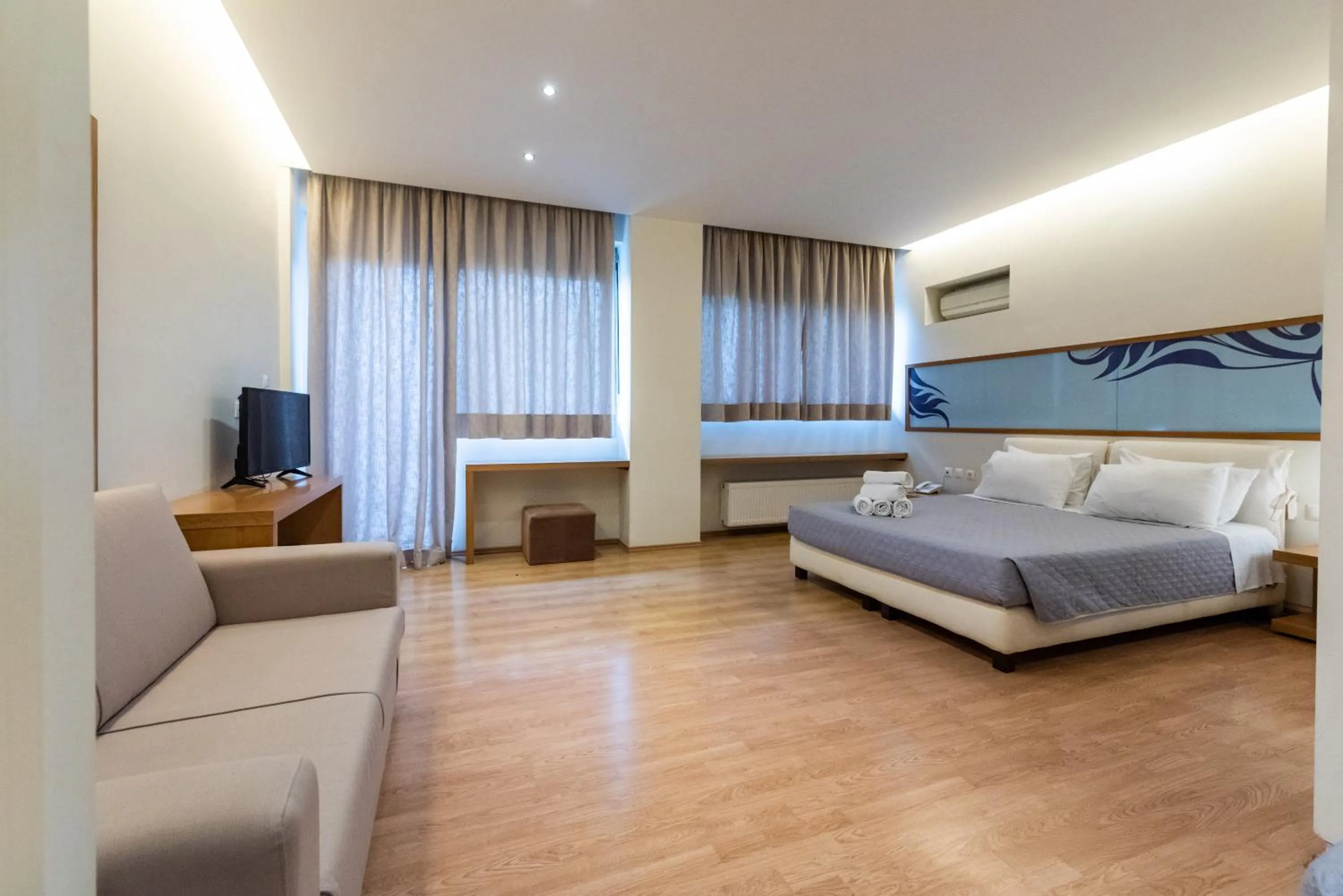 Superior Family Room with Shower in Kleopatra Inn