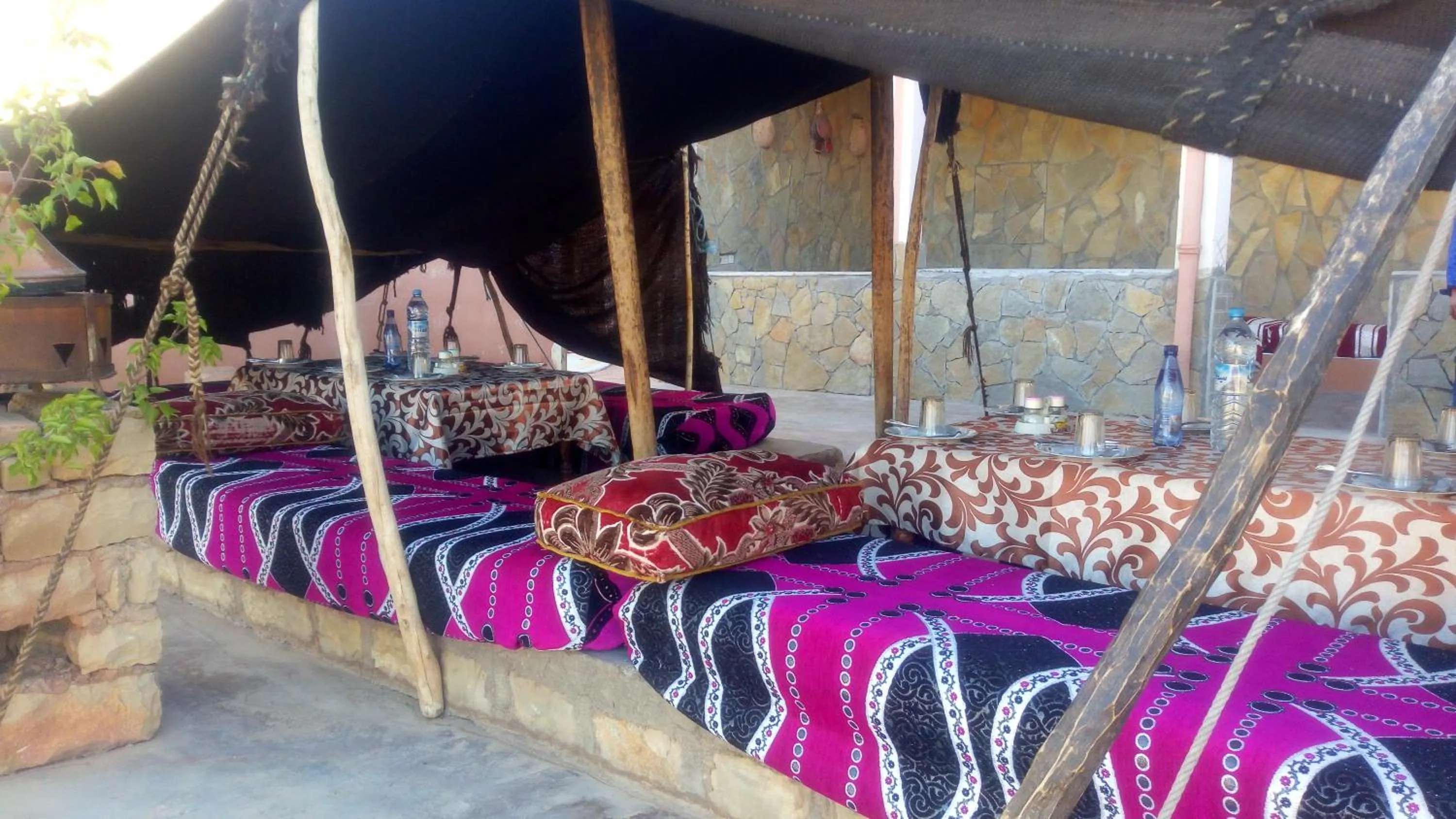 Area and facilities in Auberge Camping BOUGAFER Tamtetoucht