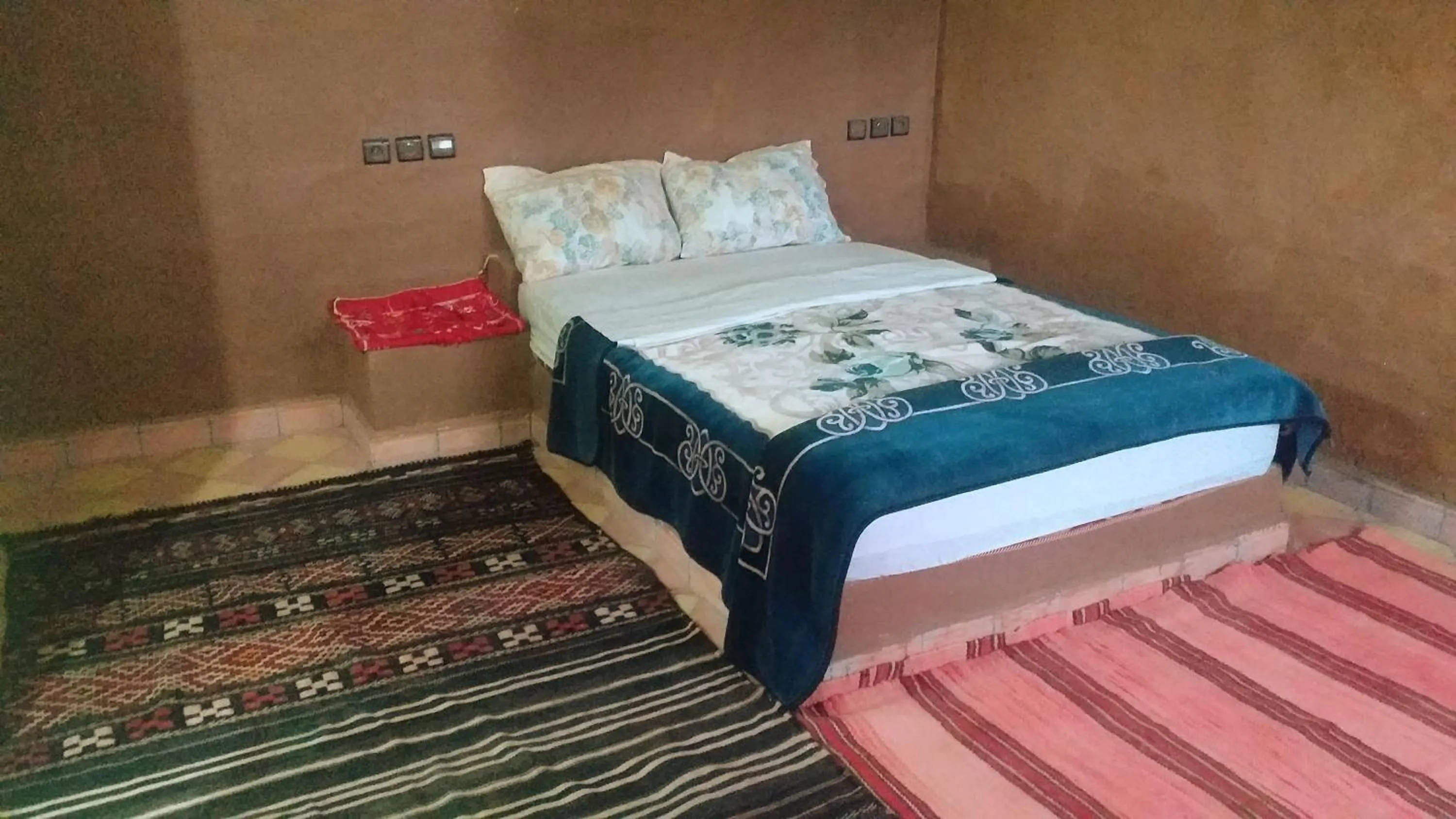 Bed in Auberge Camping BOUGAFER Tamtetoucht