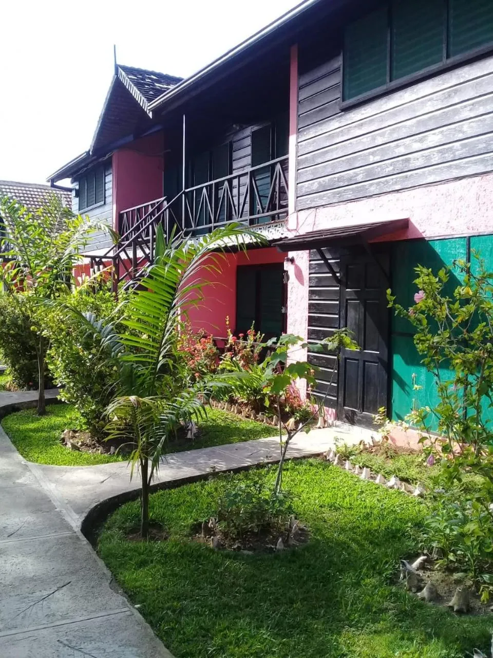 Garden in Firefly Beach Cottages
