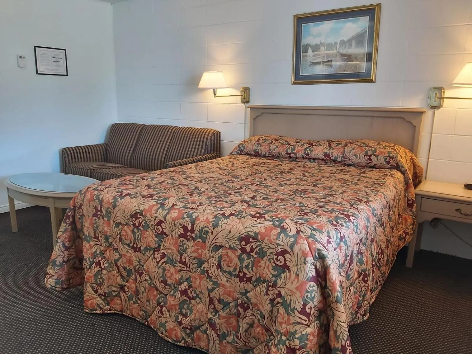 Bed in Arnprior Motor Inn