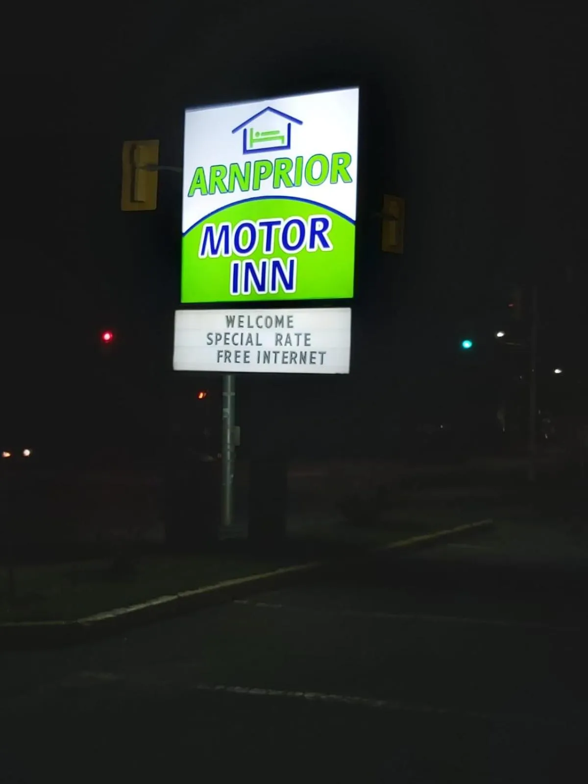 Arnprior Motor Inn