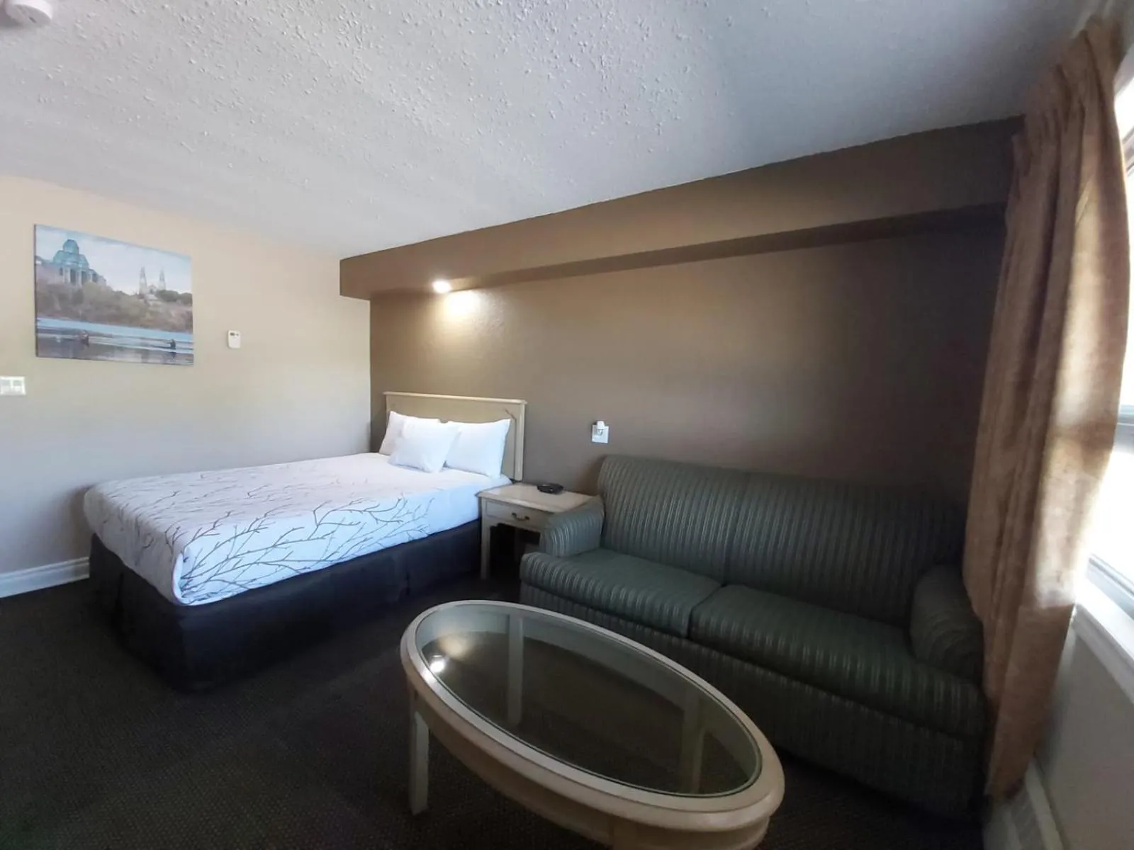 Bed in Arnprior Motor Inn