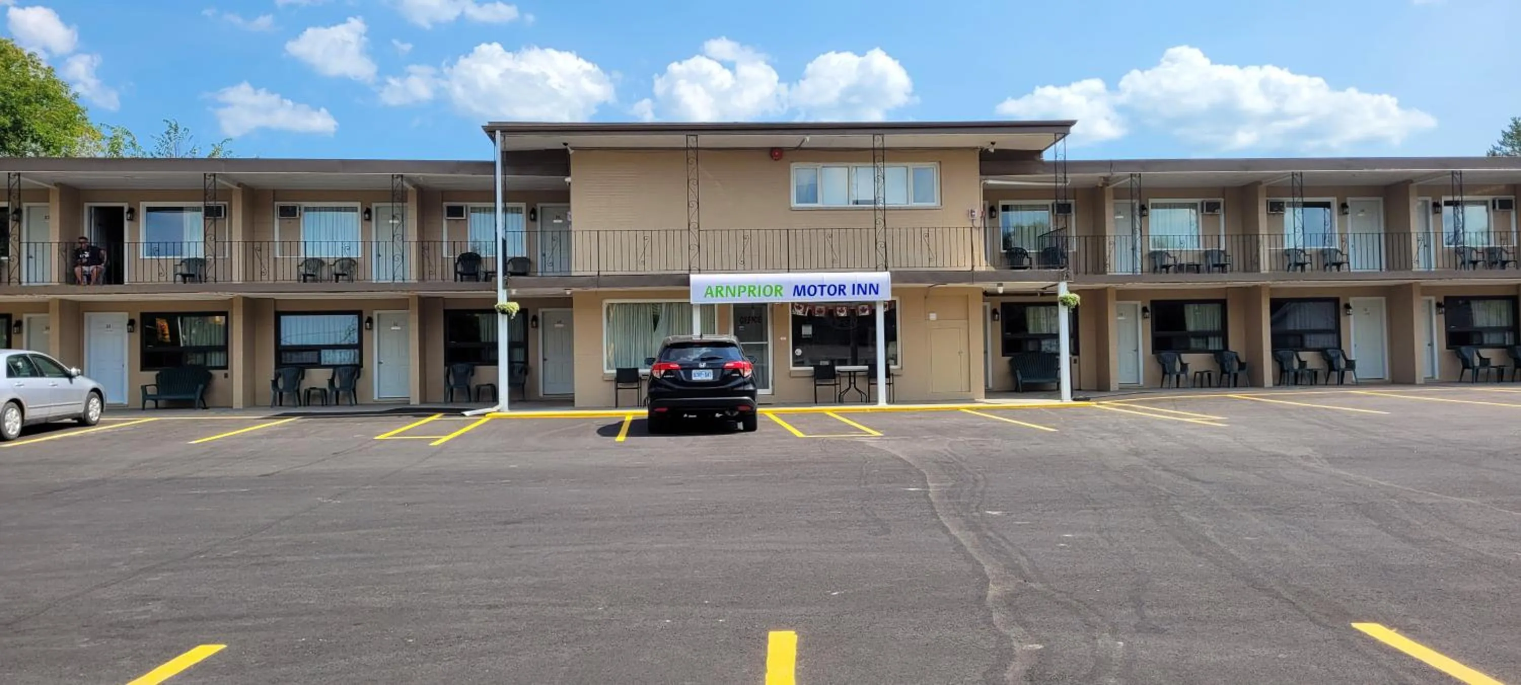 Arnprior Motor Inn