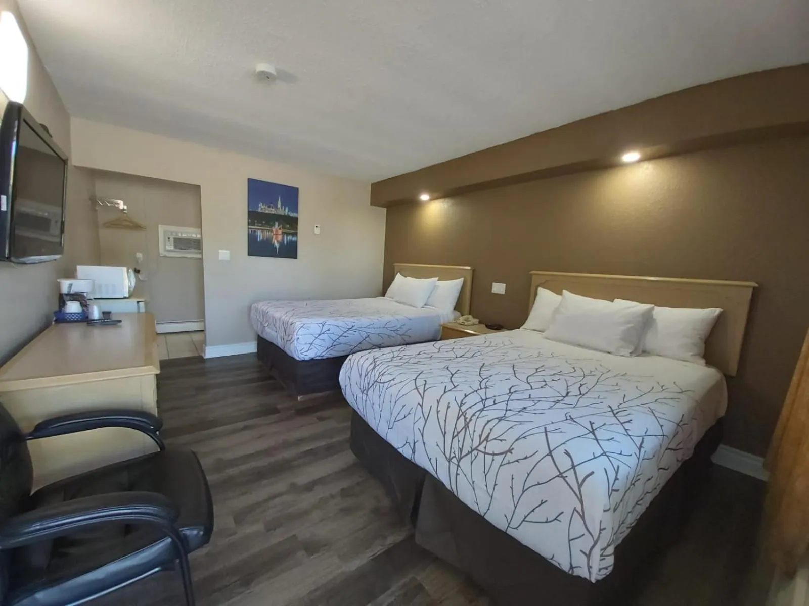 Bed in Arnprior Motor Inn