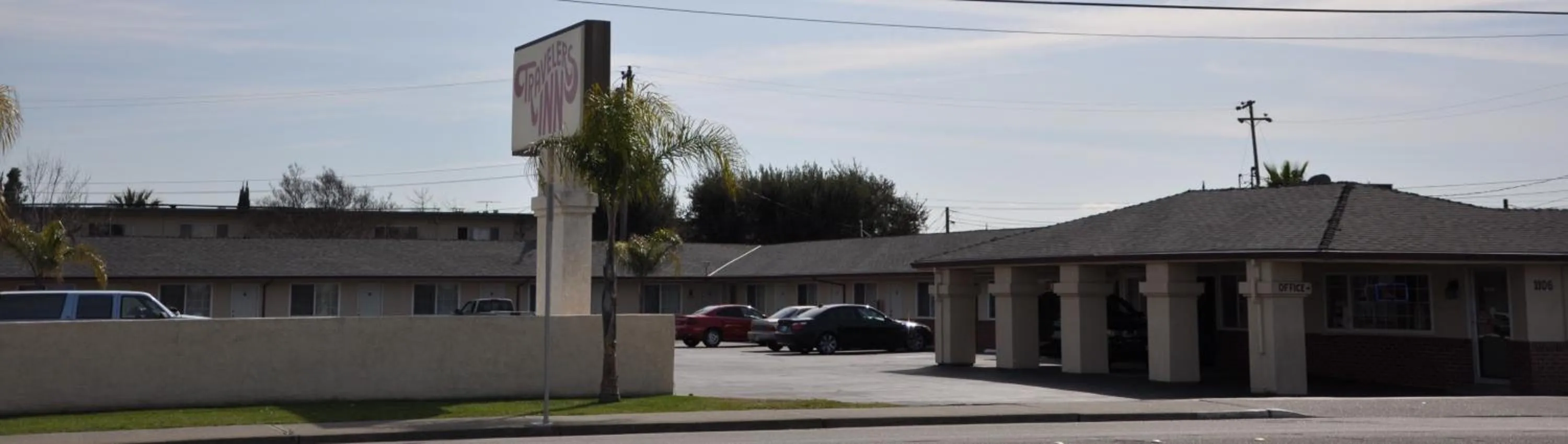 Property building in Travelers Inn Manteca