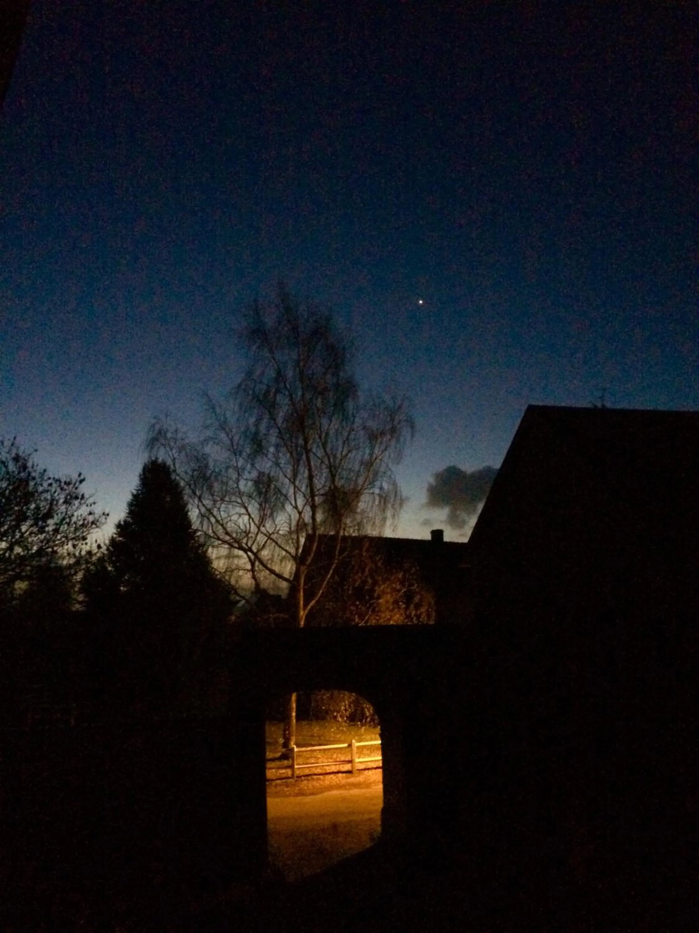 Facade/entrance in Le Manoir des Doyens