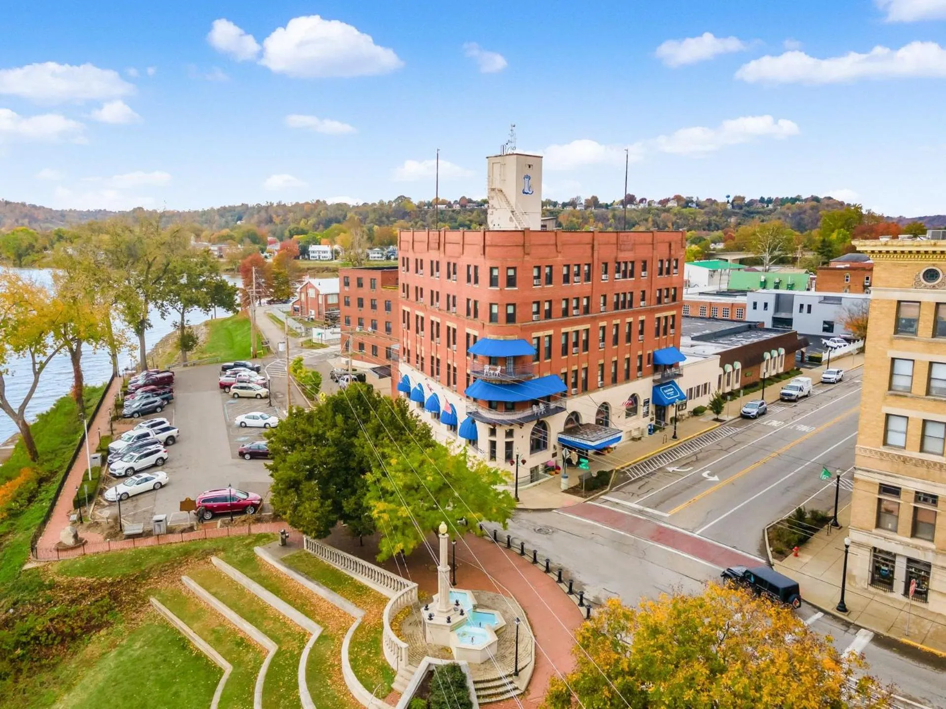 Property building in Lafayette Hotel Marietta