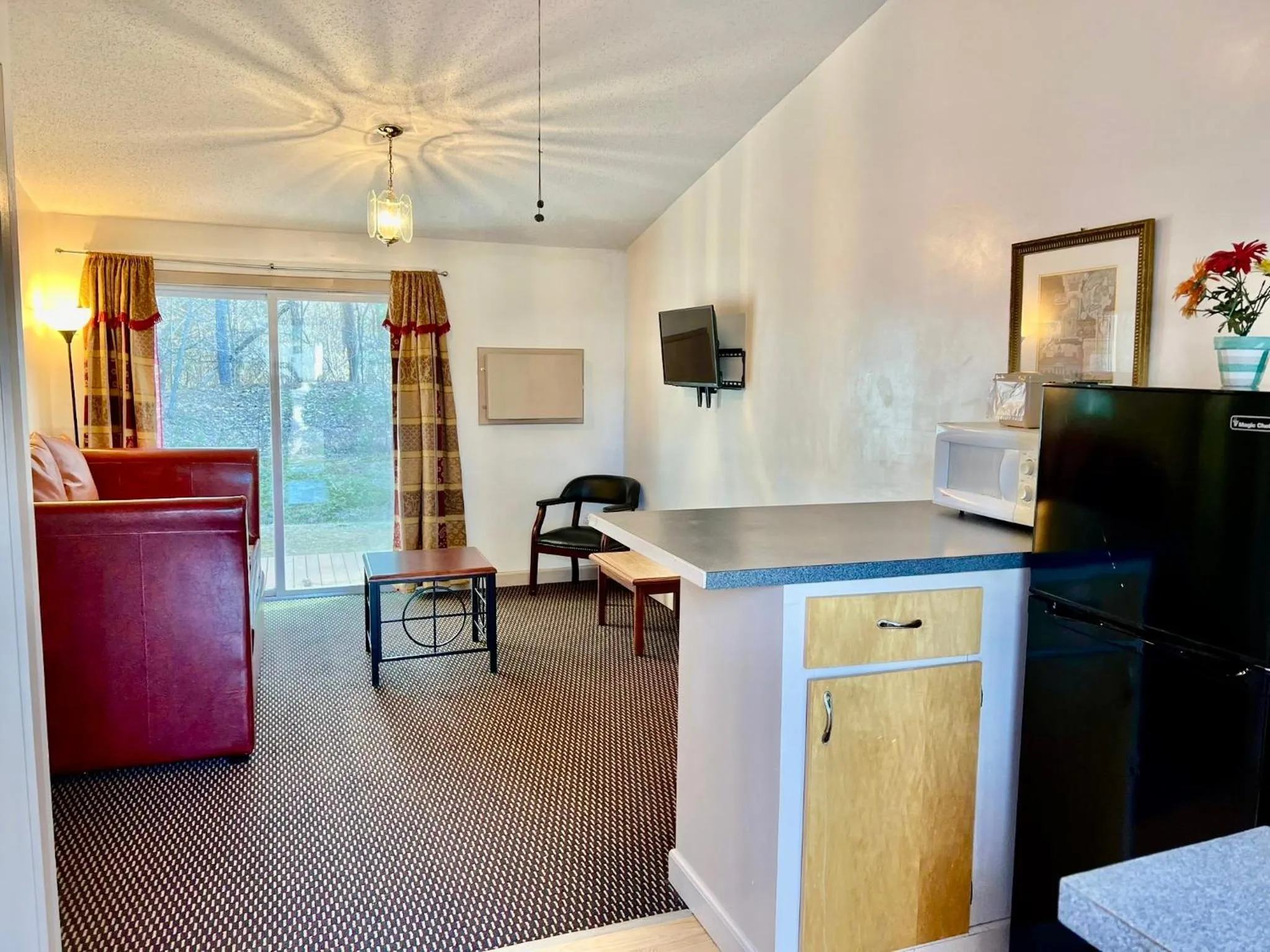 Living room in Saco River Motor Lodge & Suites