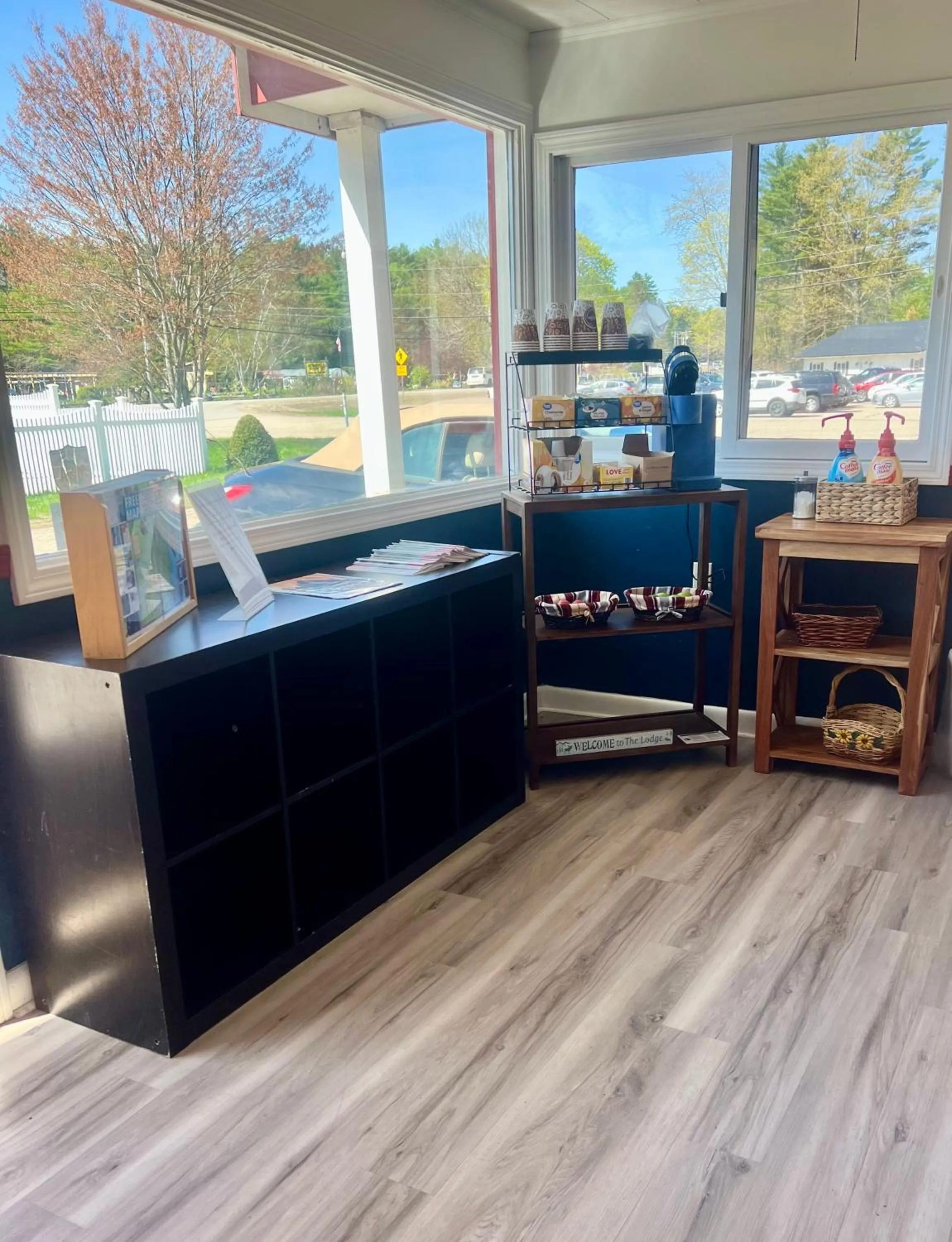 Seating area in Saco River Motor Lodge & Suites