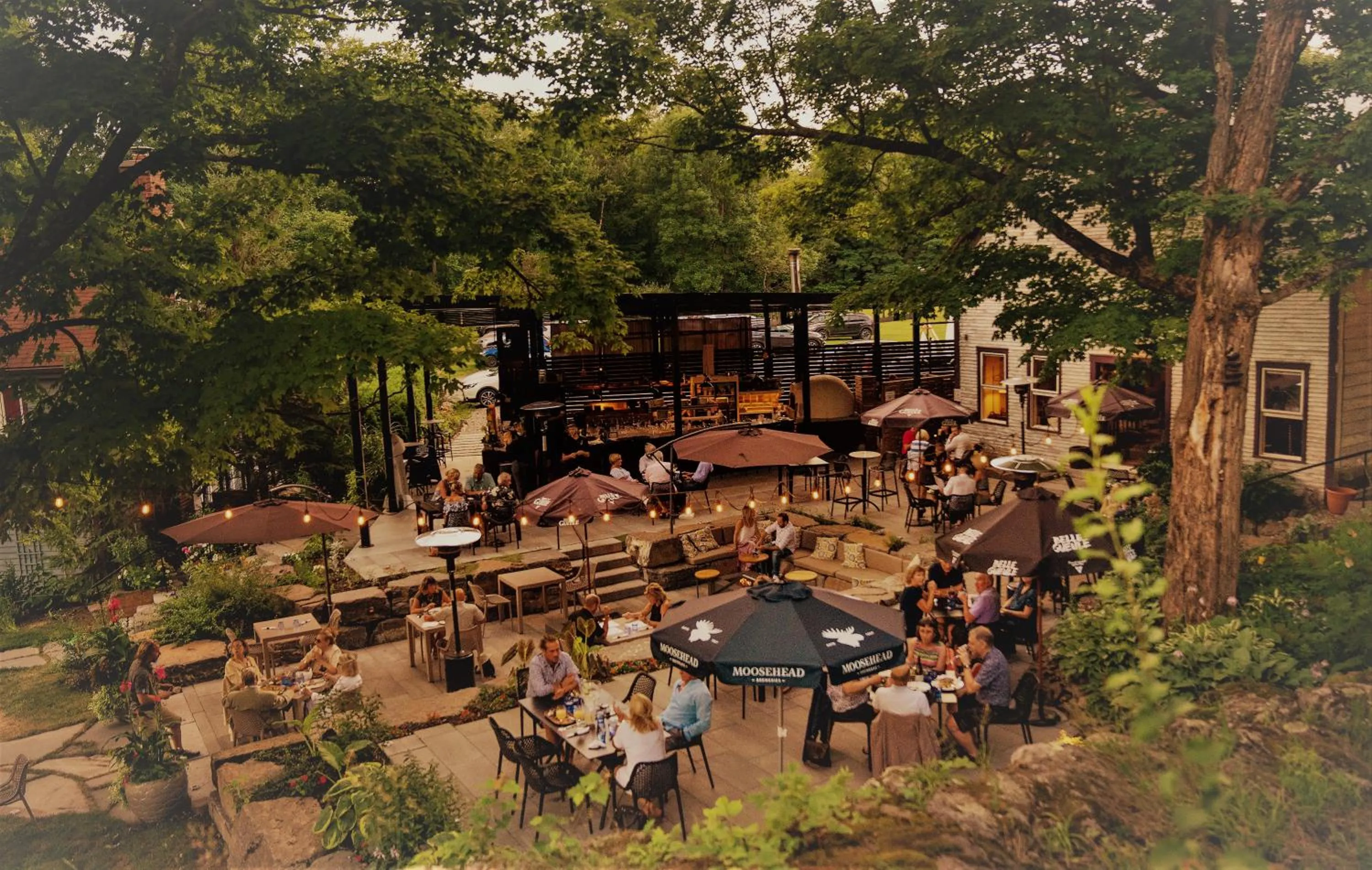 Restaurant/places to eat in Domaine Jolivent