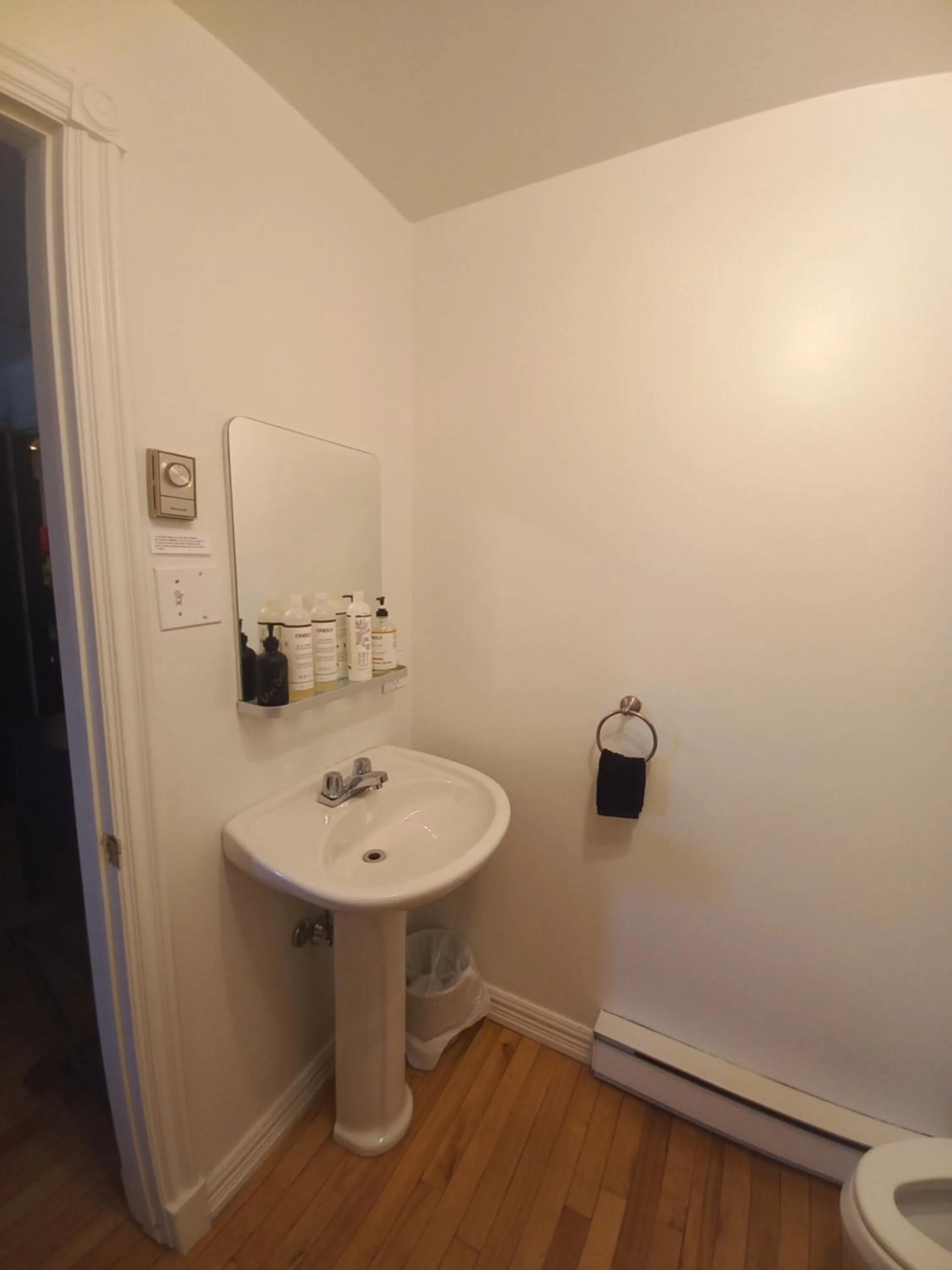 Toilet in Domaine Jolivent