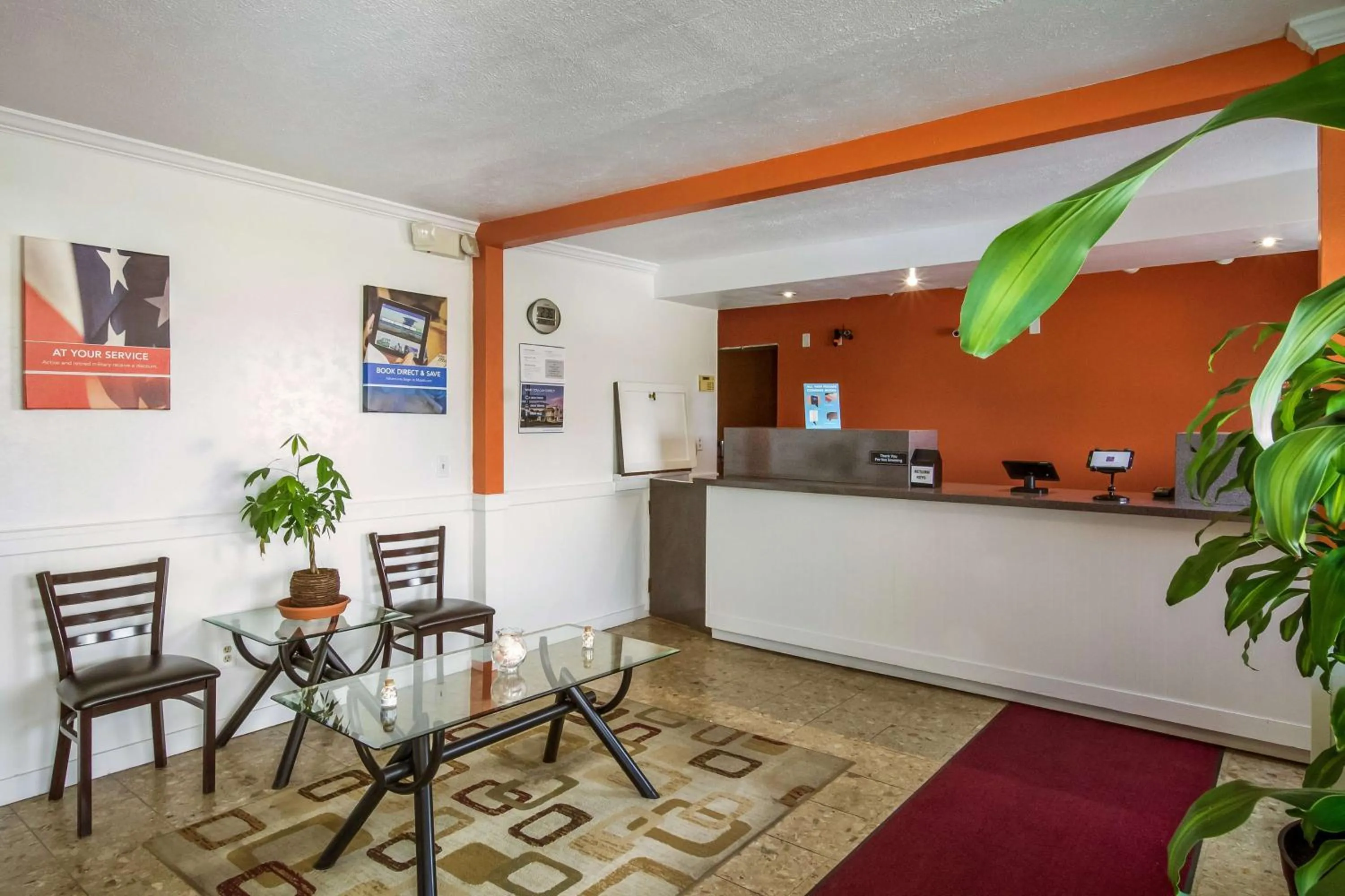 Lobby or reception in Motel 6-Rossford, OH