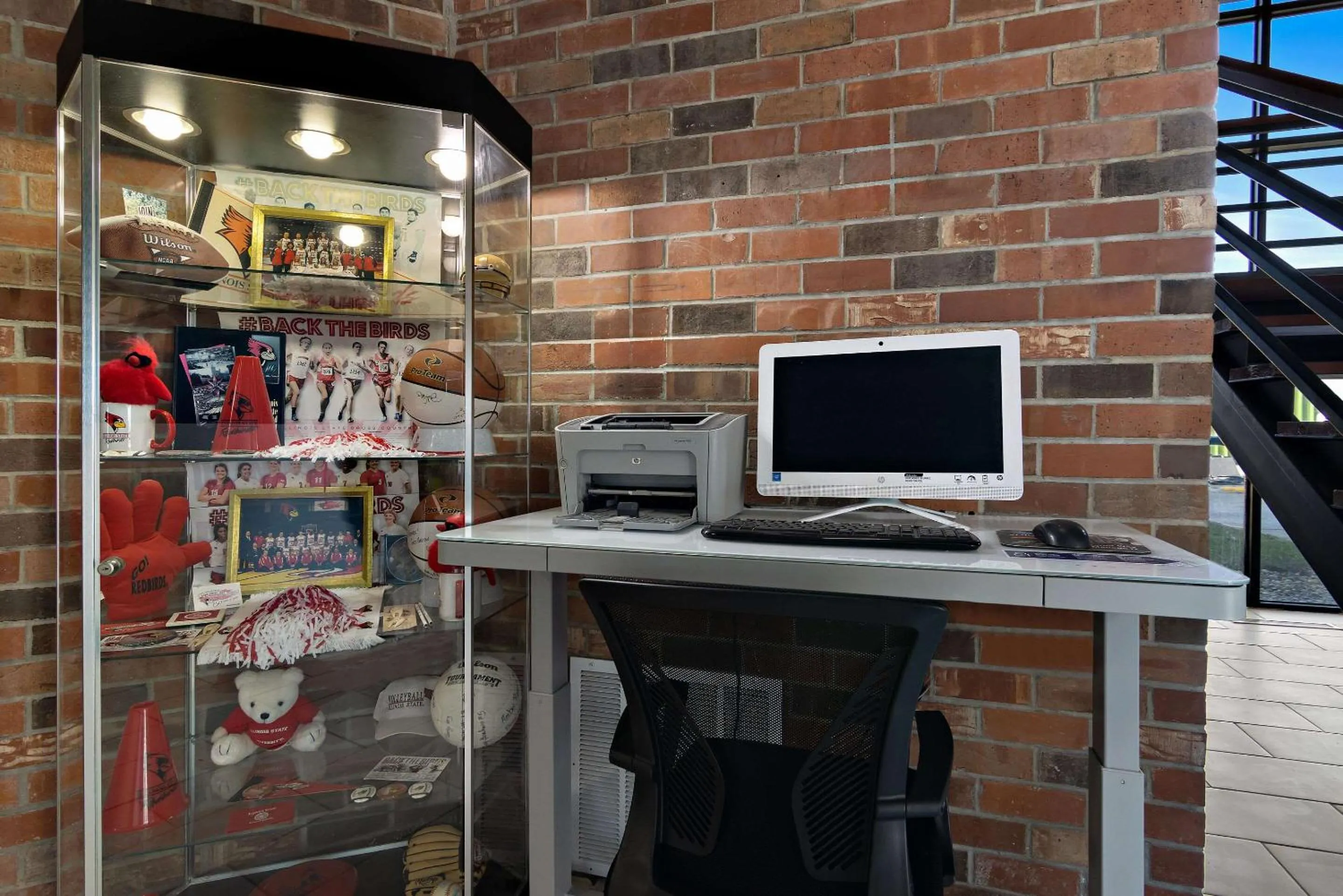 Business facilities in Clarion Pointe Bloomington-Normal near I-55 and University