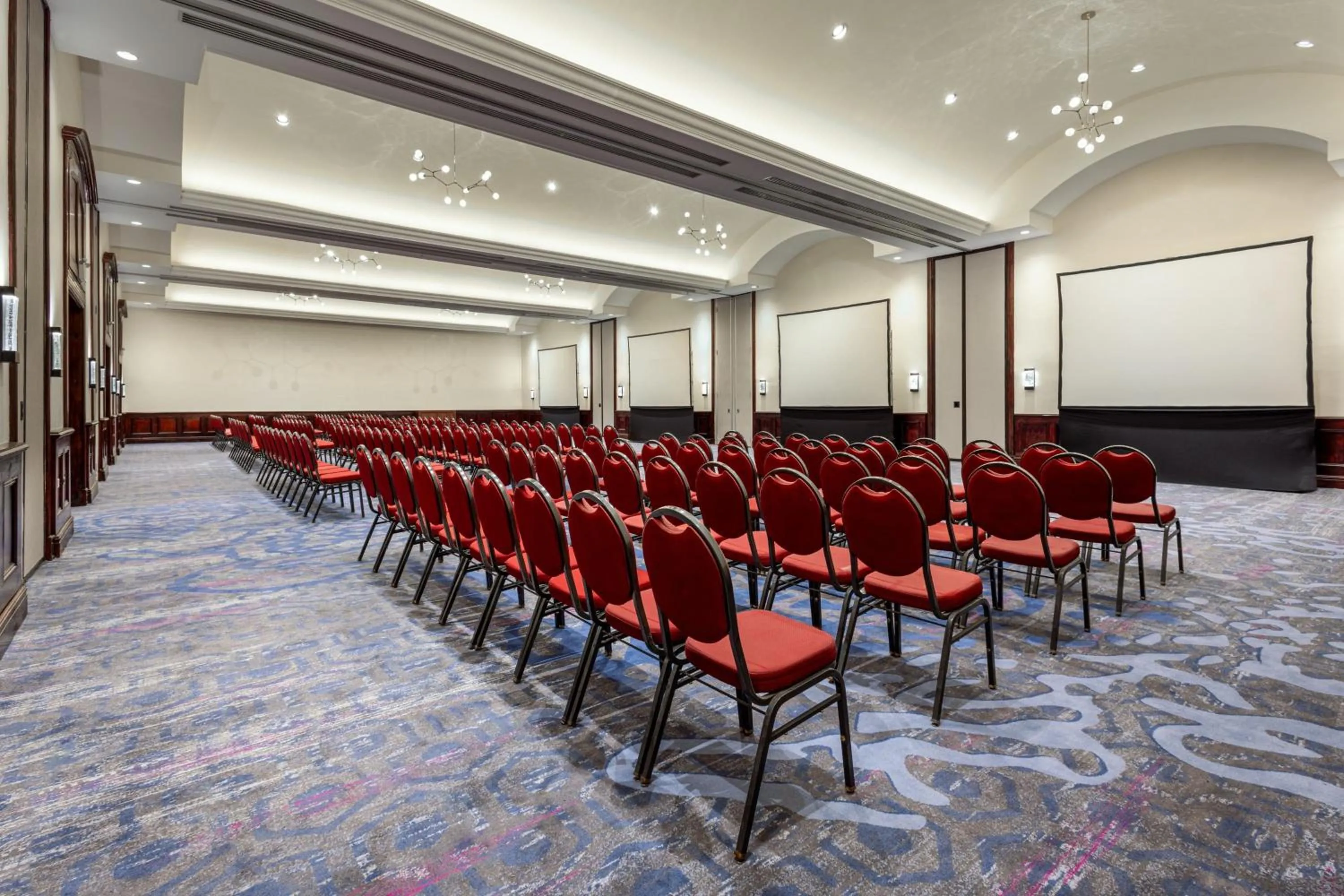 Meeting/conference room in Los Sueños Marriott Ocean & Golf Resort