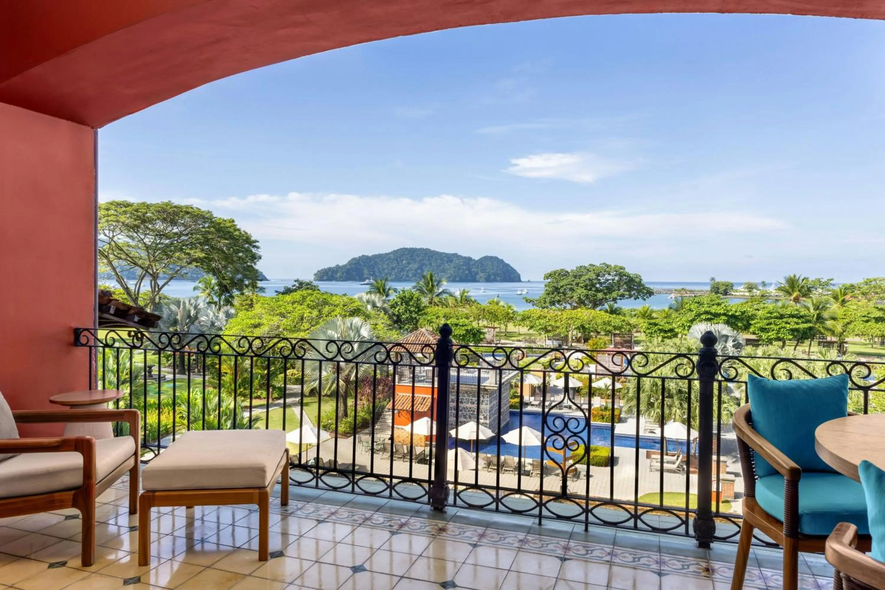 Photo of the whole room in Los Sueños Marriott Ocean & Golf Resort