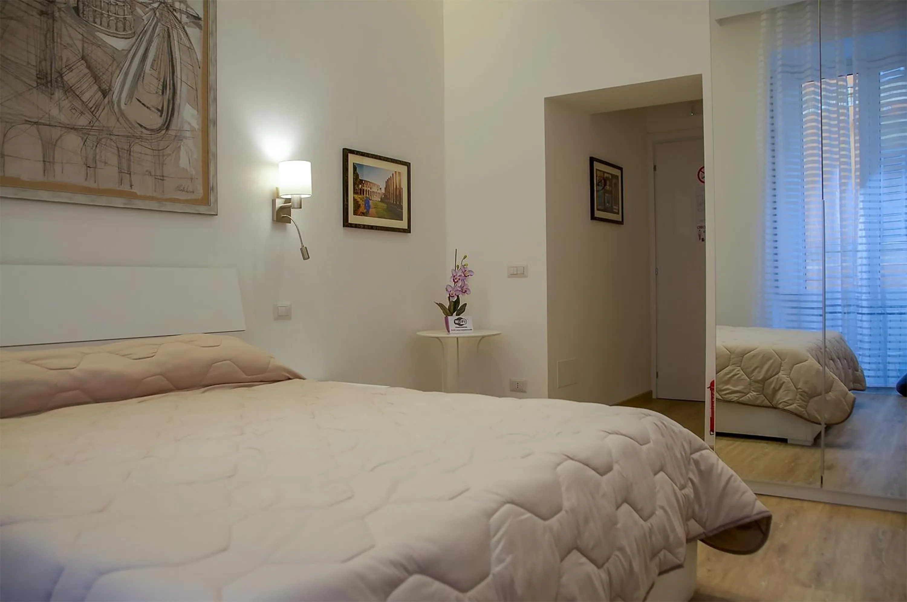 Photo of the whole room, Bed in Roma Vespahouse