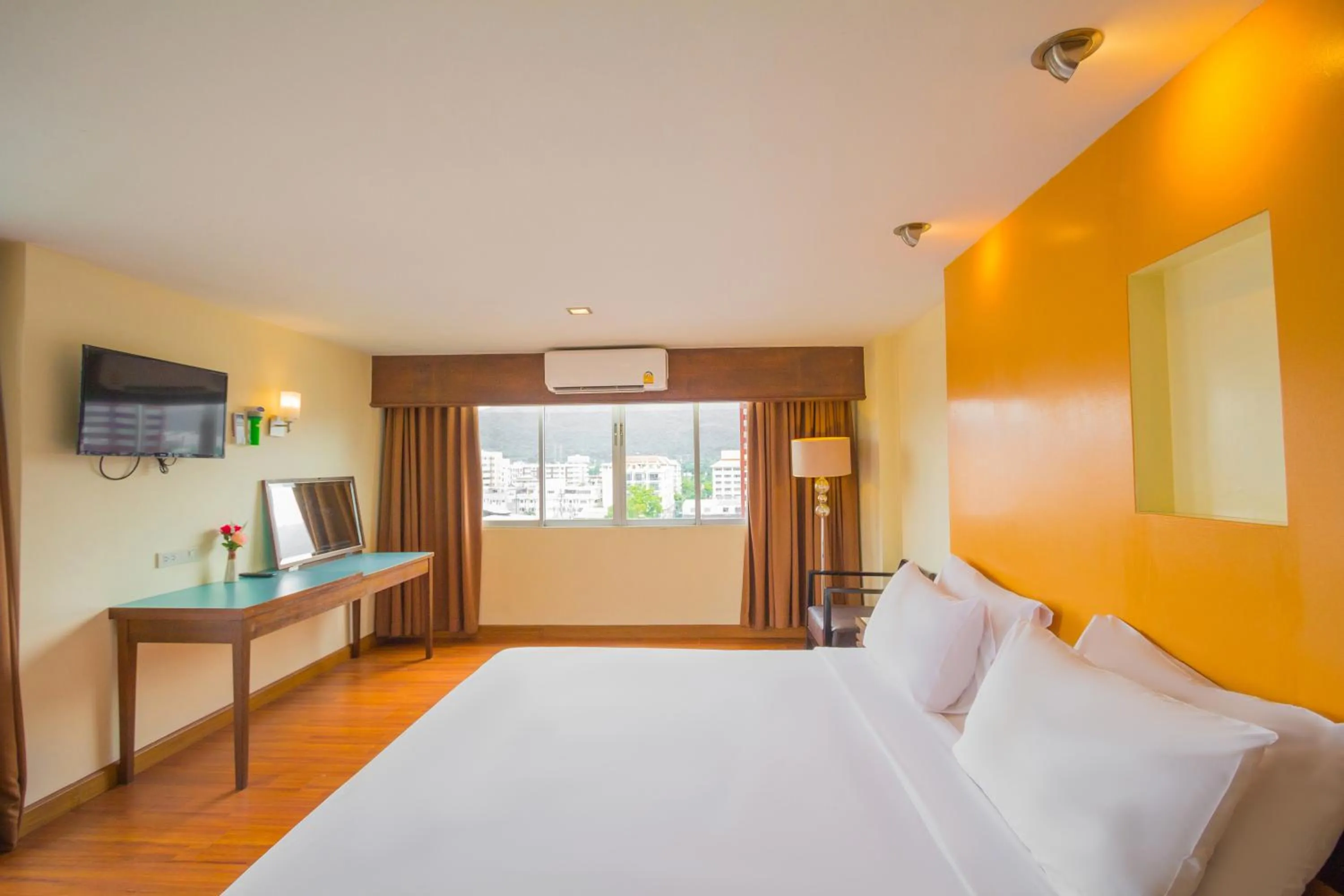 TV and multimedia, Bed in Mayflower Grande Chiang Mai
