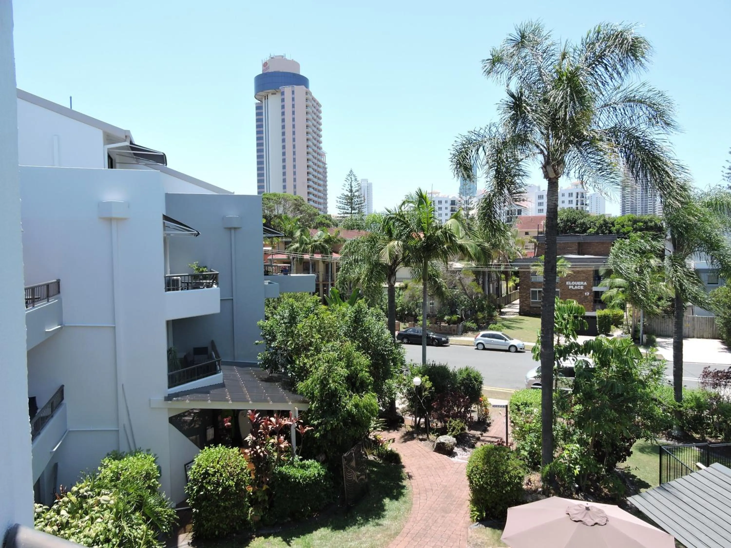 Facade/entrance in Grangewood Court Apartments