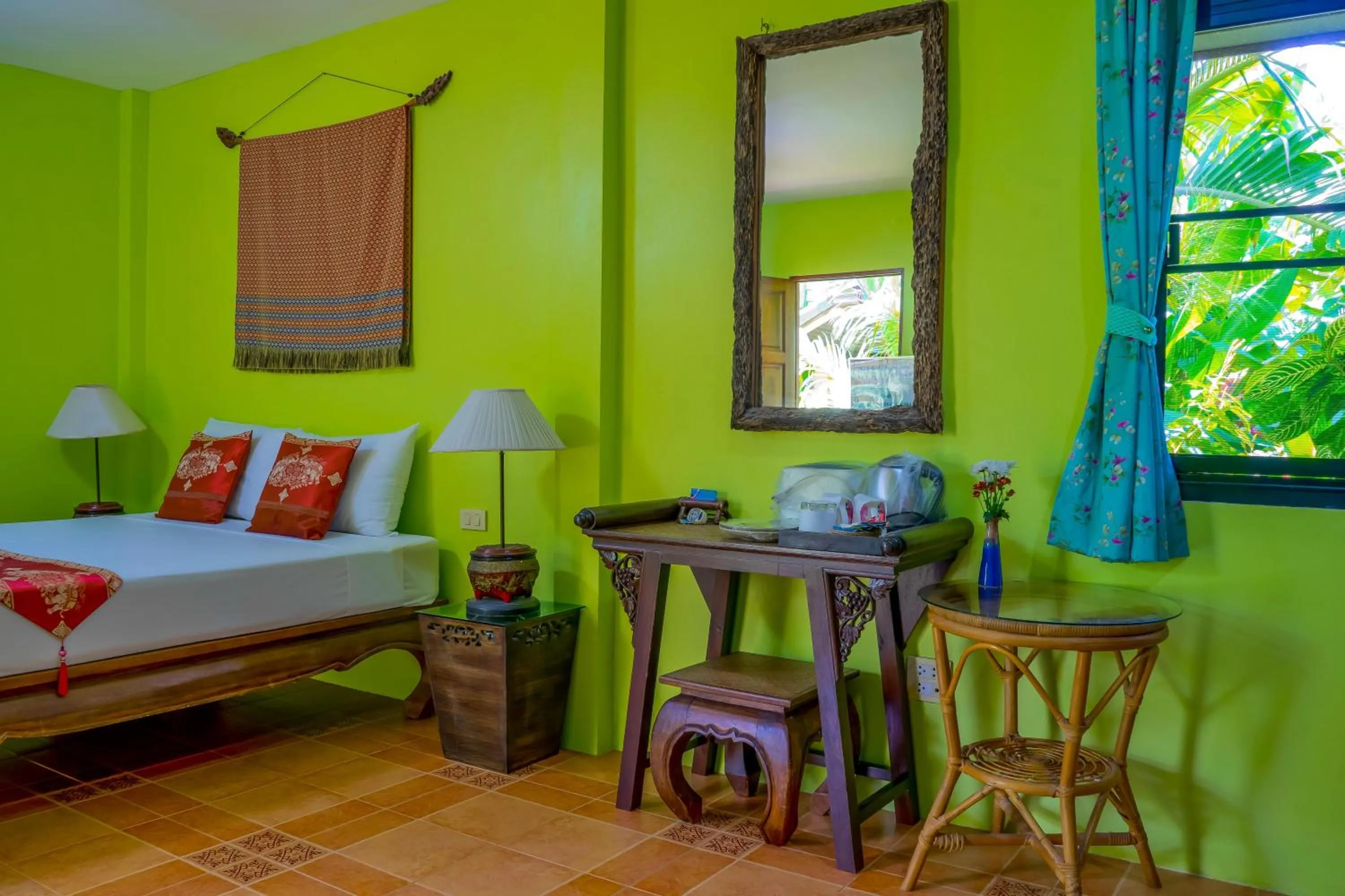 Coffee/tea facilities, Bed in Chez Charly Bungalow