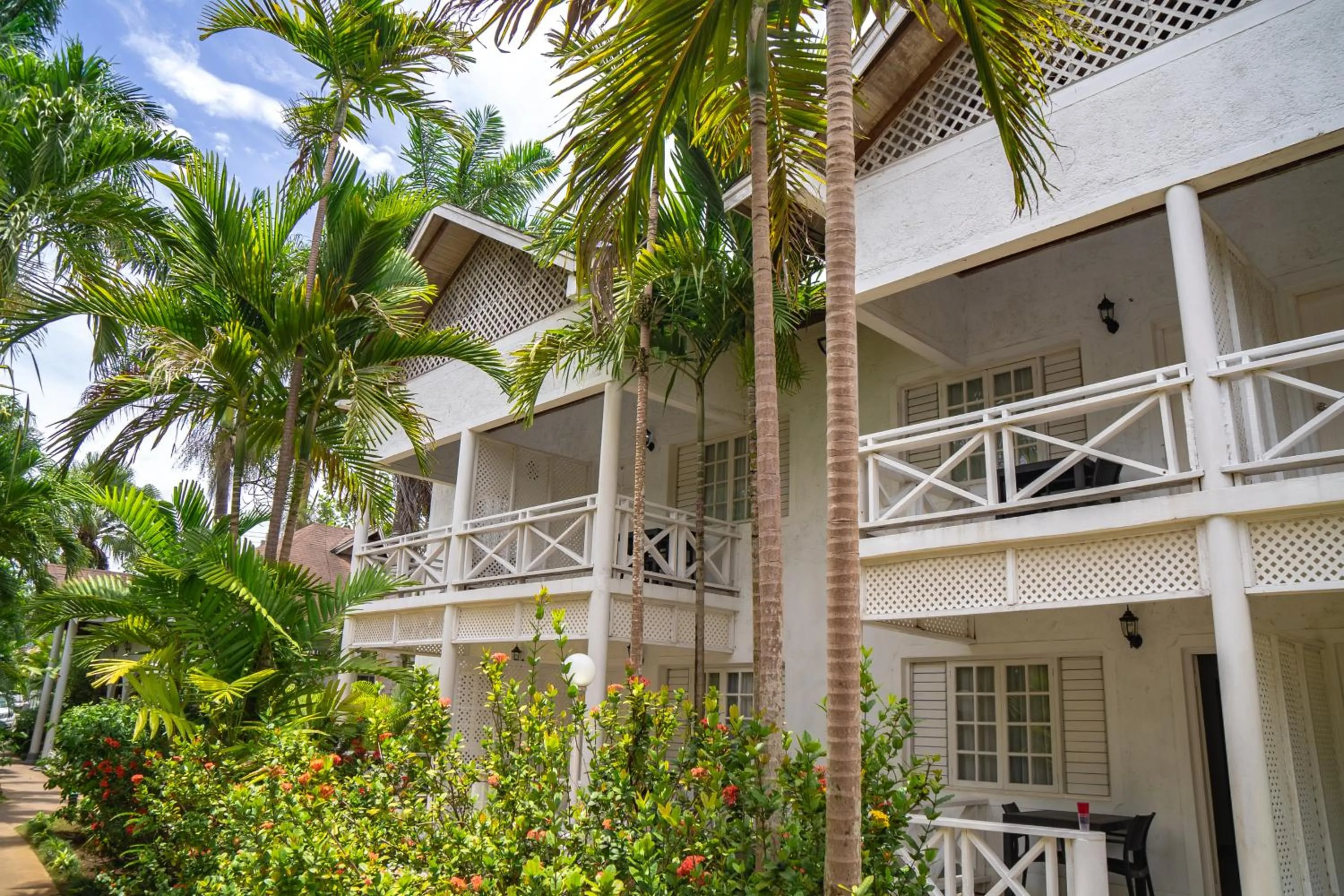 Property building in Merrils Beach Resort II