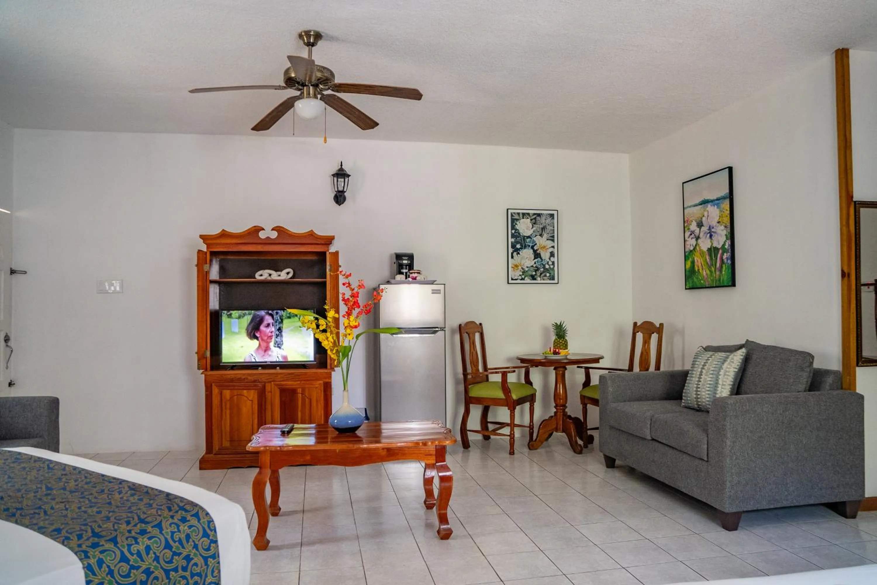 Living room in Merrils Beach Resort II