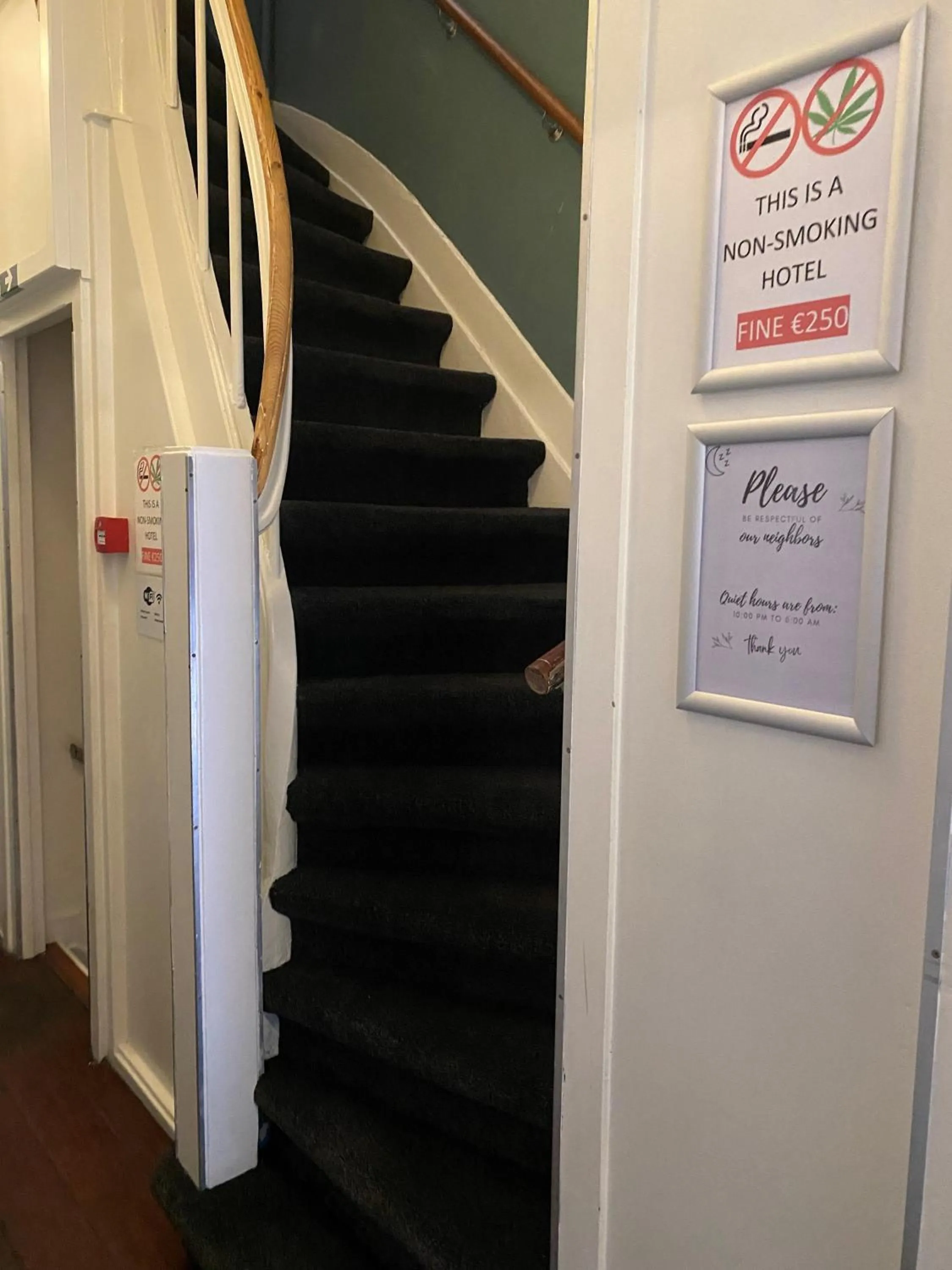 Facade/entrance in Hotel Sphinx