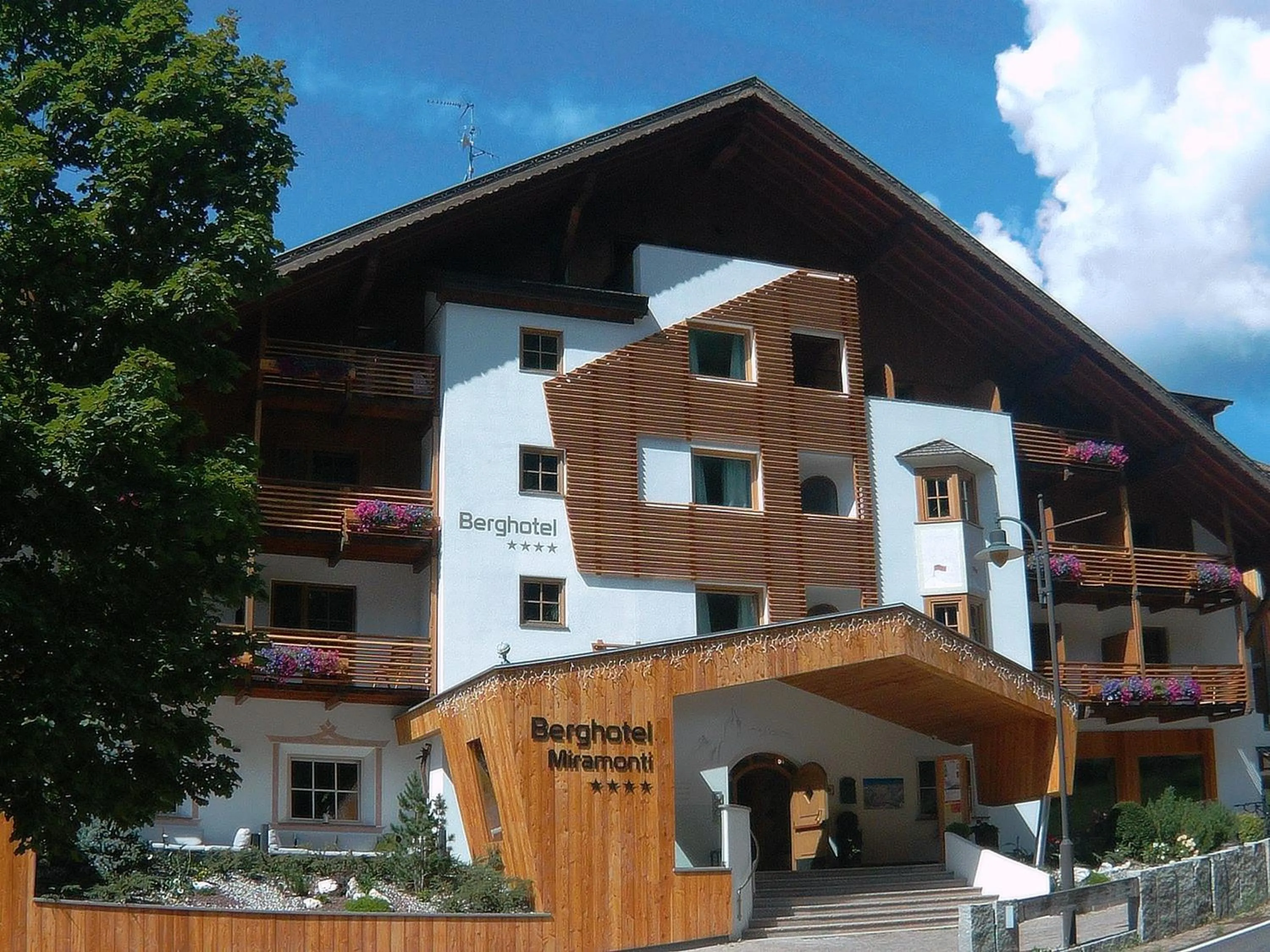 Property building in Berghotel Miramonti
