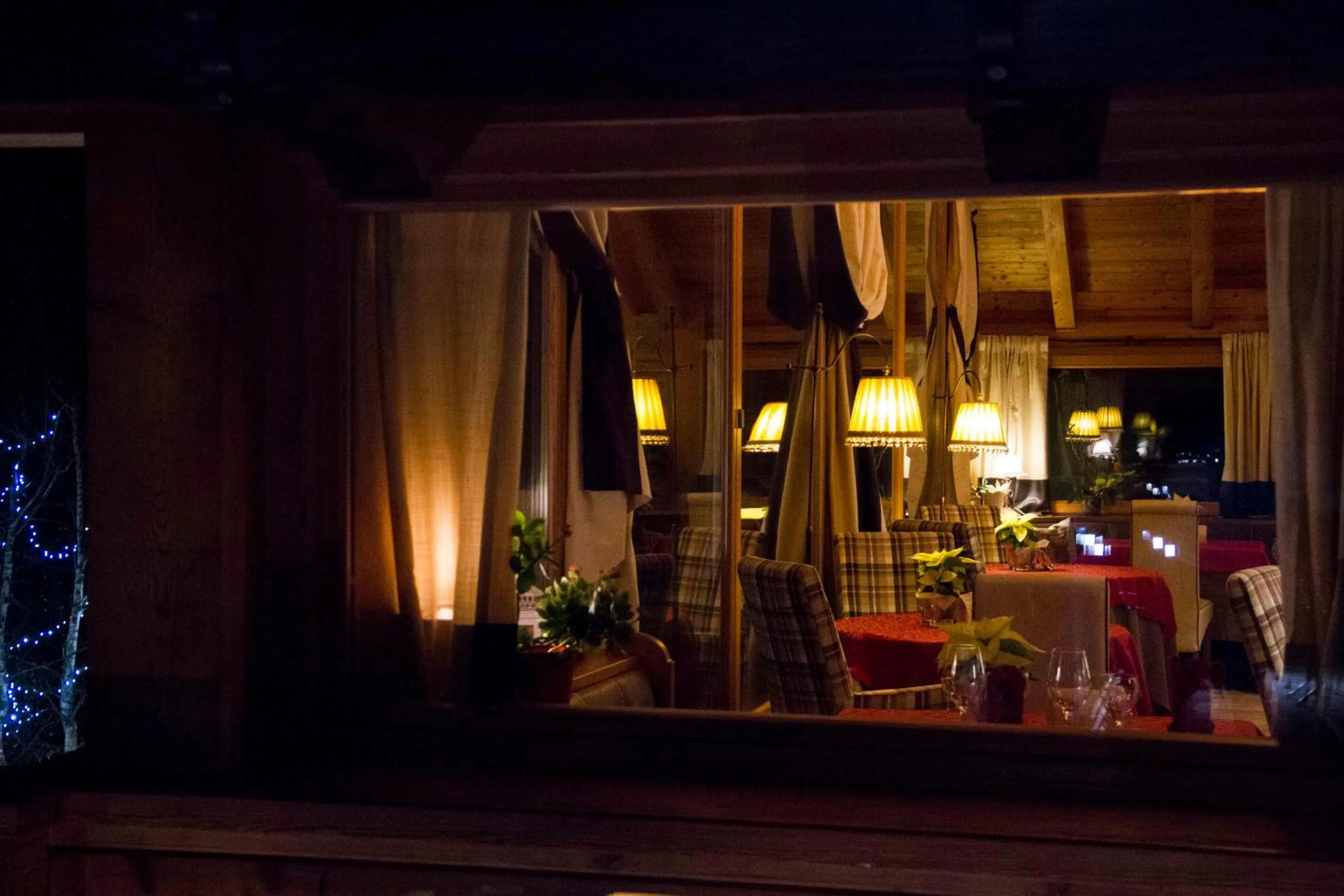 Restaurant/places to eat in Berghotel Miramonti