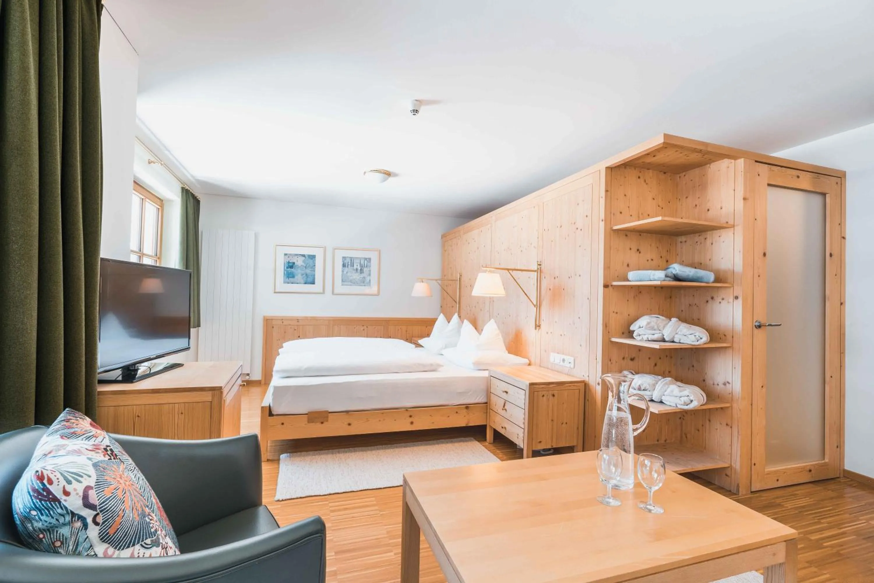 Photo of the whole room, Bed in Felbermayer Hotel & AlpineSpa-Montafon