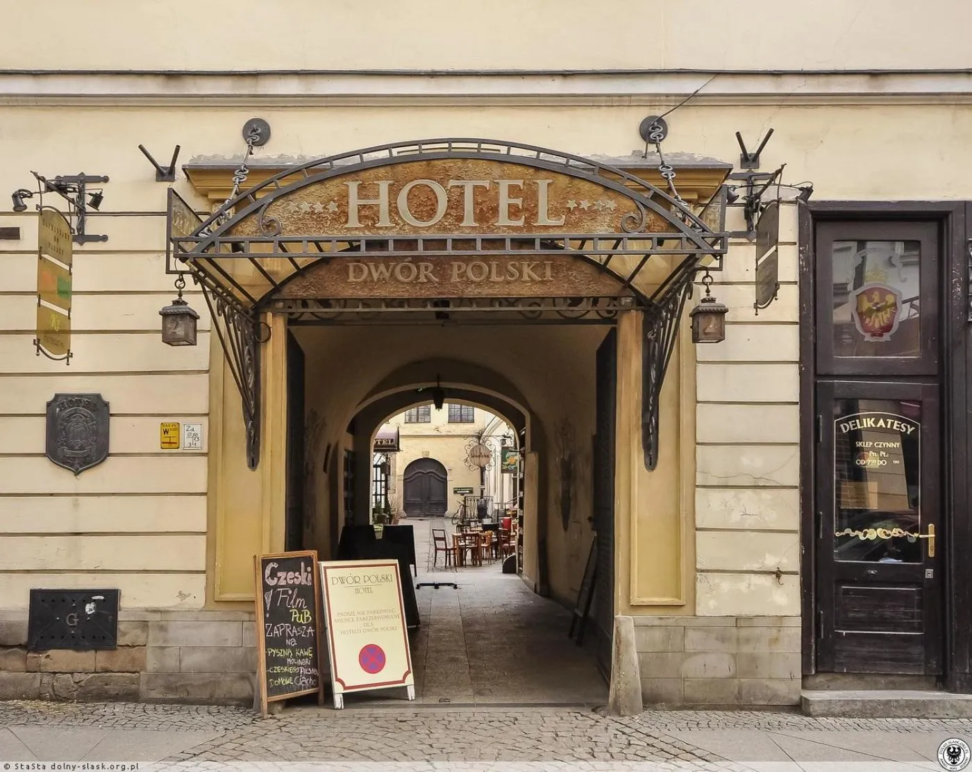Property building in Hotel Dwór Polski