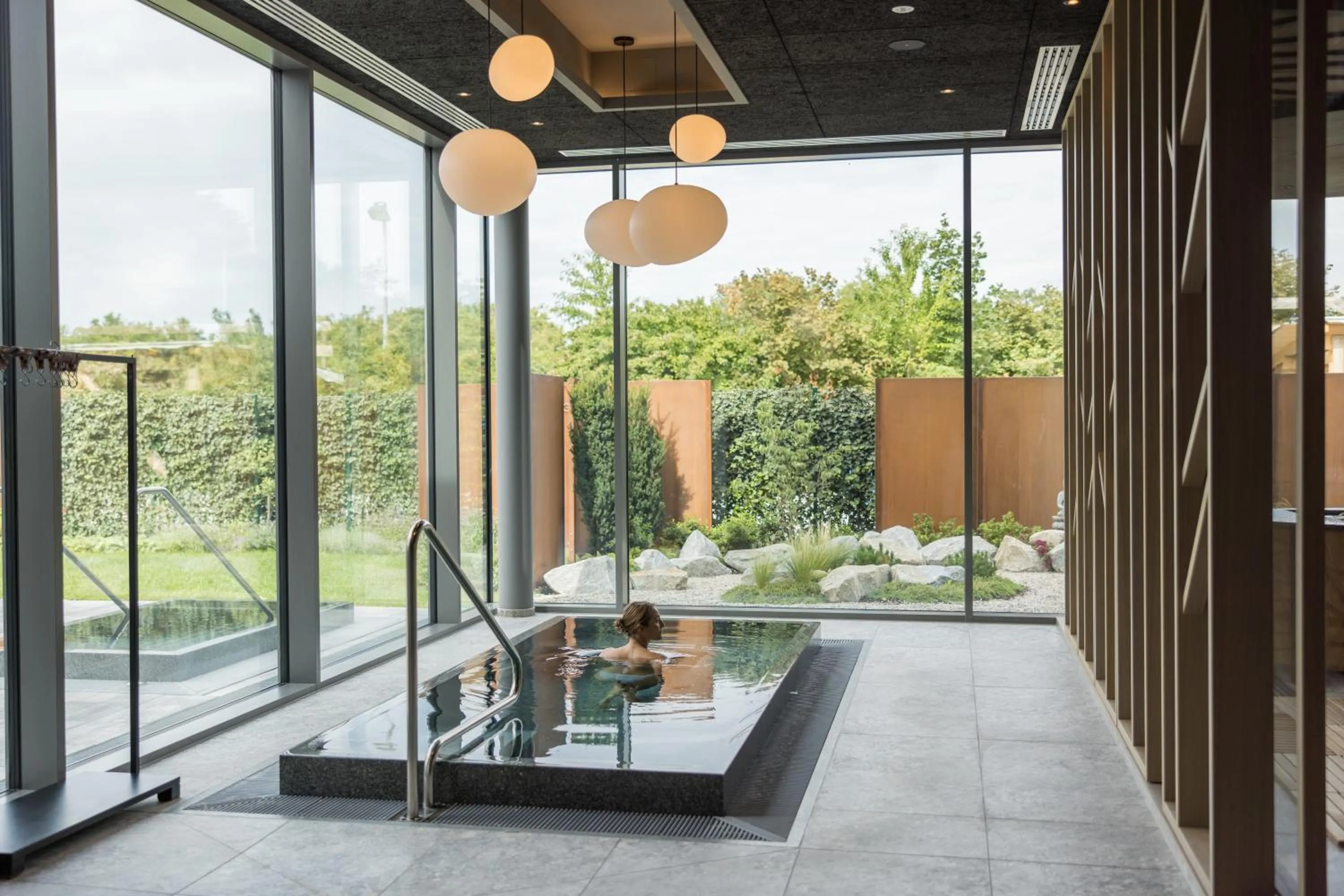 Swimming pool in Holzapfel