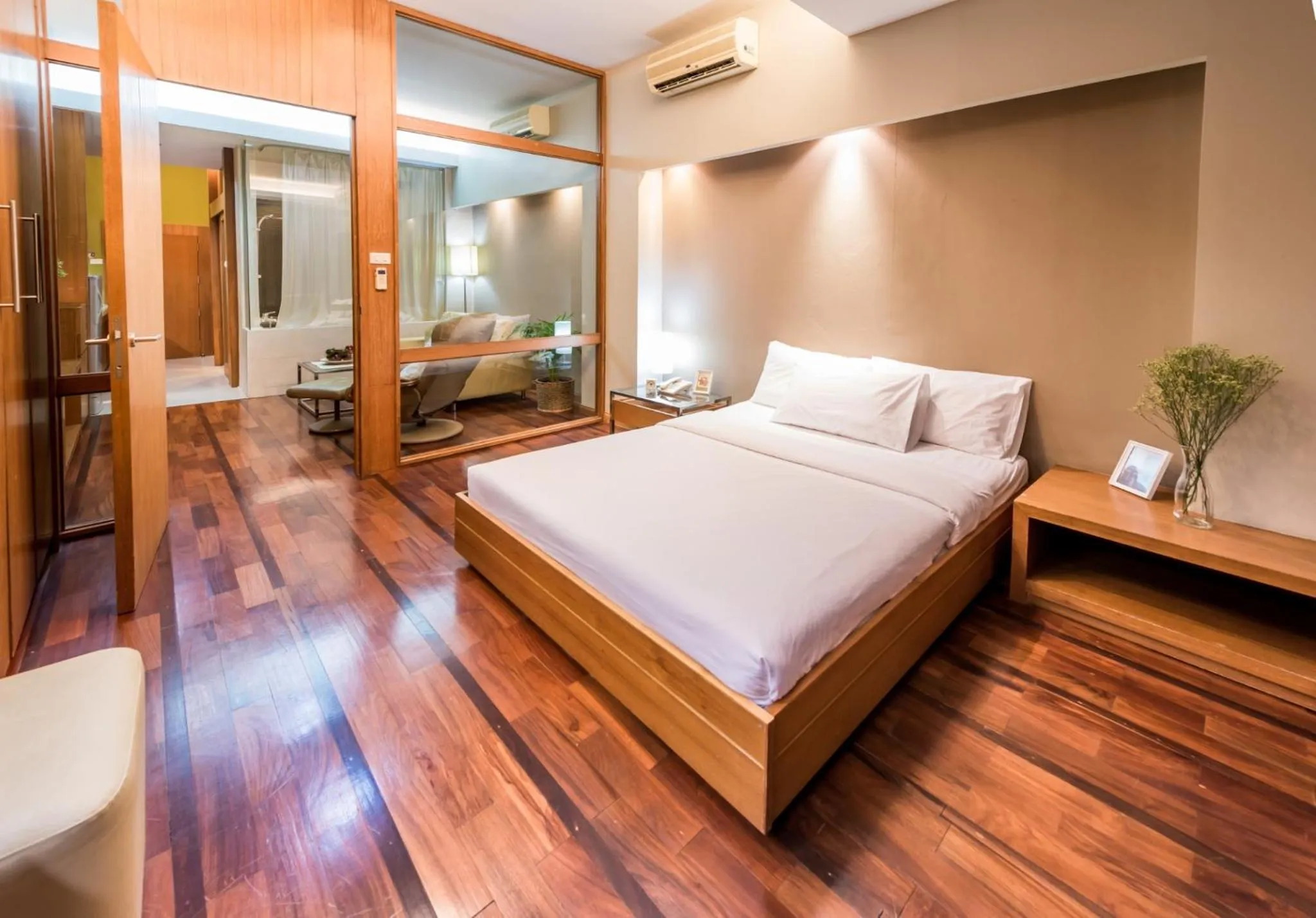 Bedroom, Bed in Laemtong Serviced Apartment