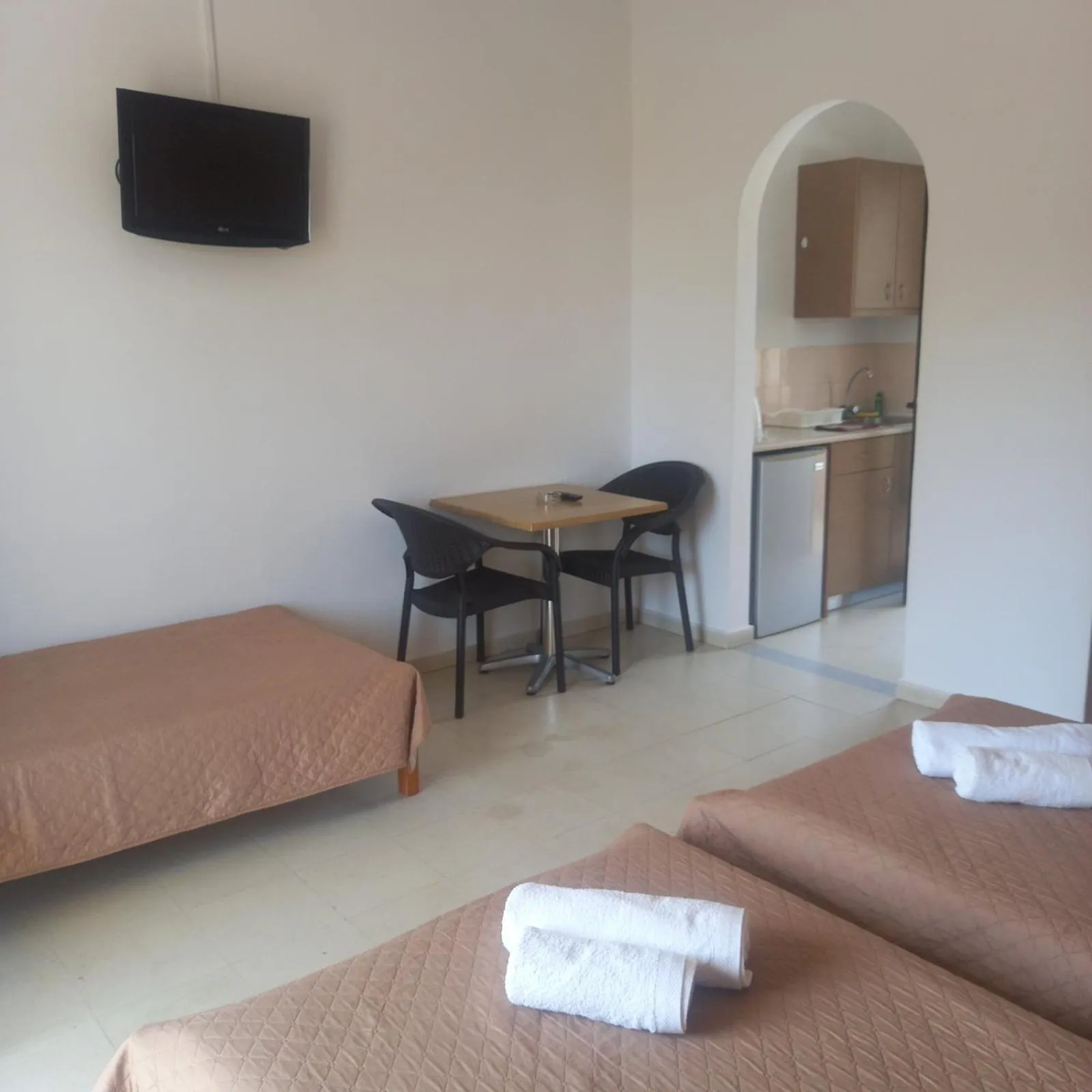 Bed in Manolis Studios