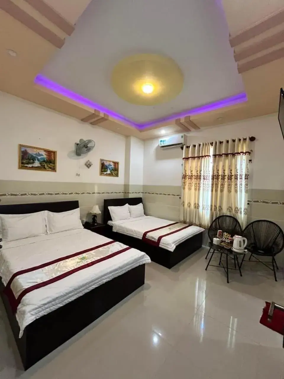 Deluxe Quadruple Room in Ngọc Nam Hotel Deluxe Quadruple Room in Ngọc Nam Hotel