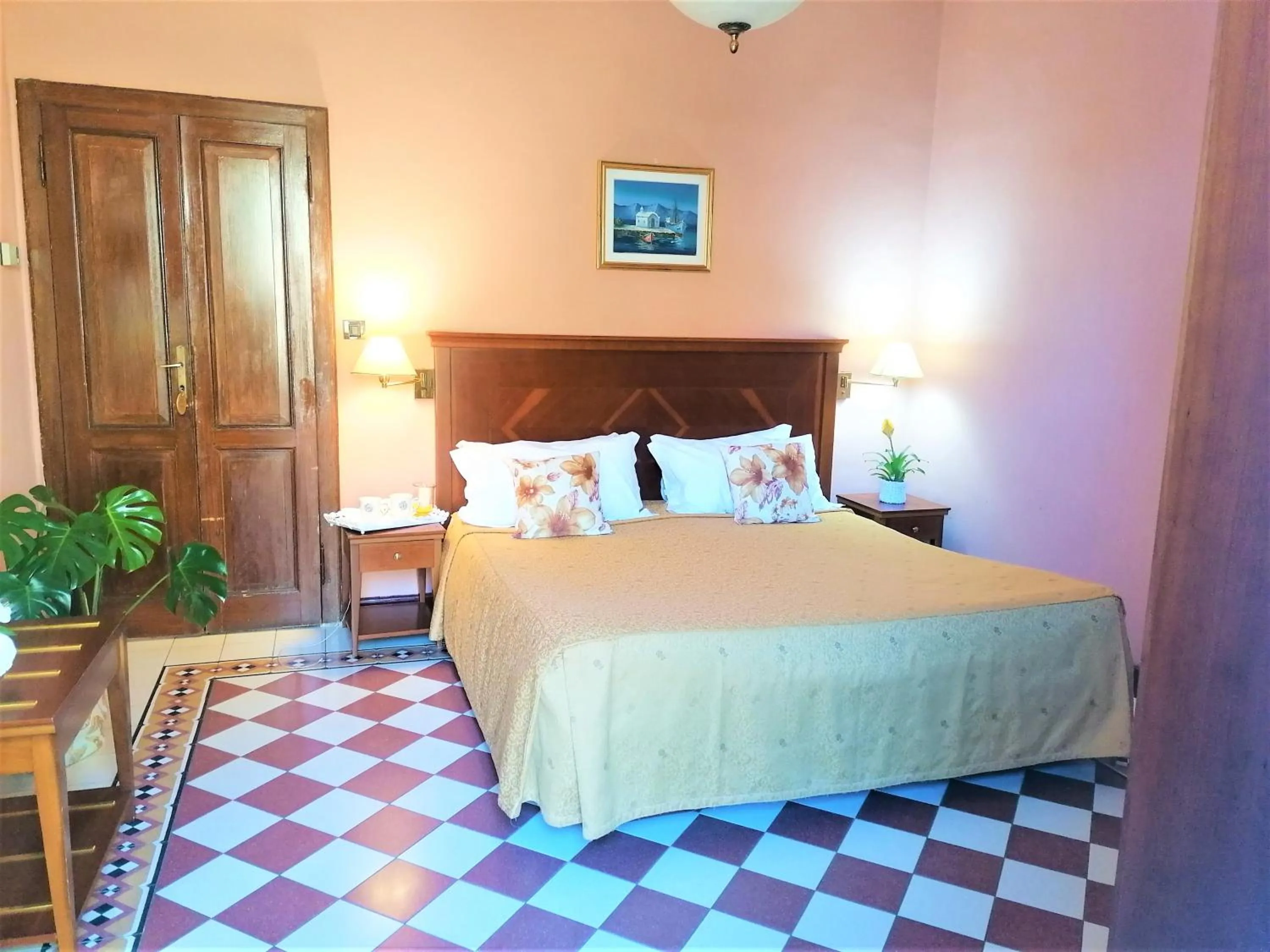 Bed in Hotel La Rondinella