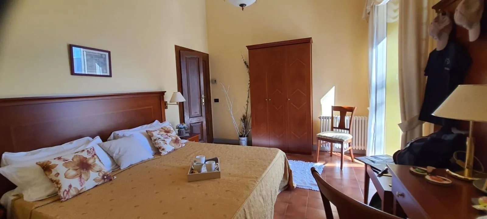 Bed in Hotel La Rondinella