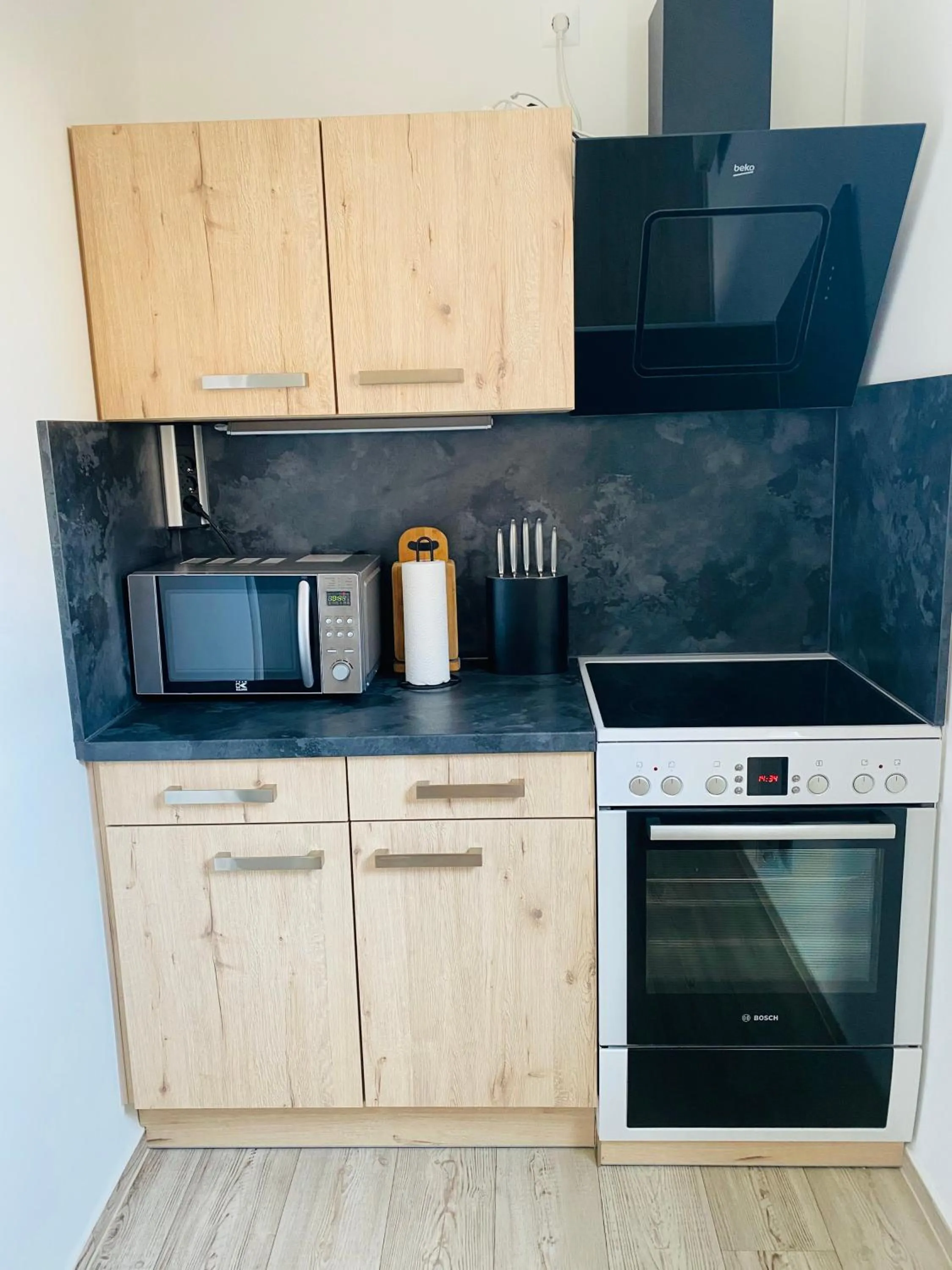 Kitchen or kitchenette in Pension & Ferienwohnungen Schneidereit