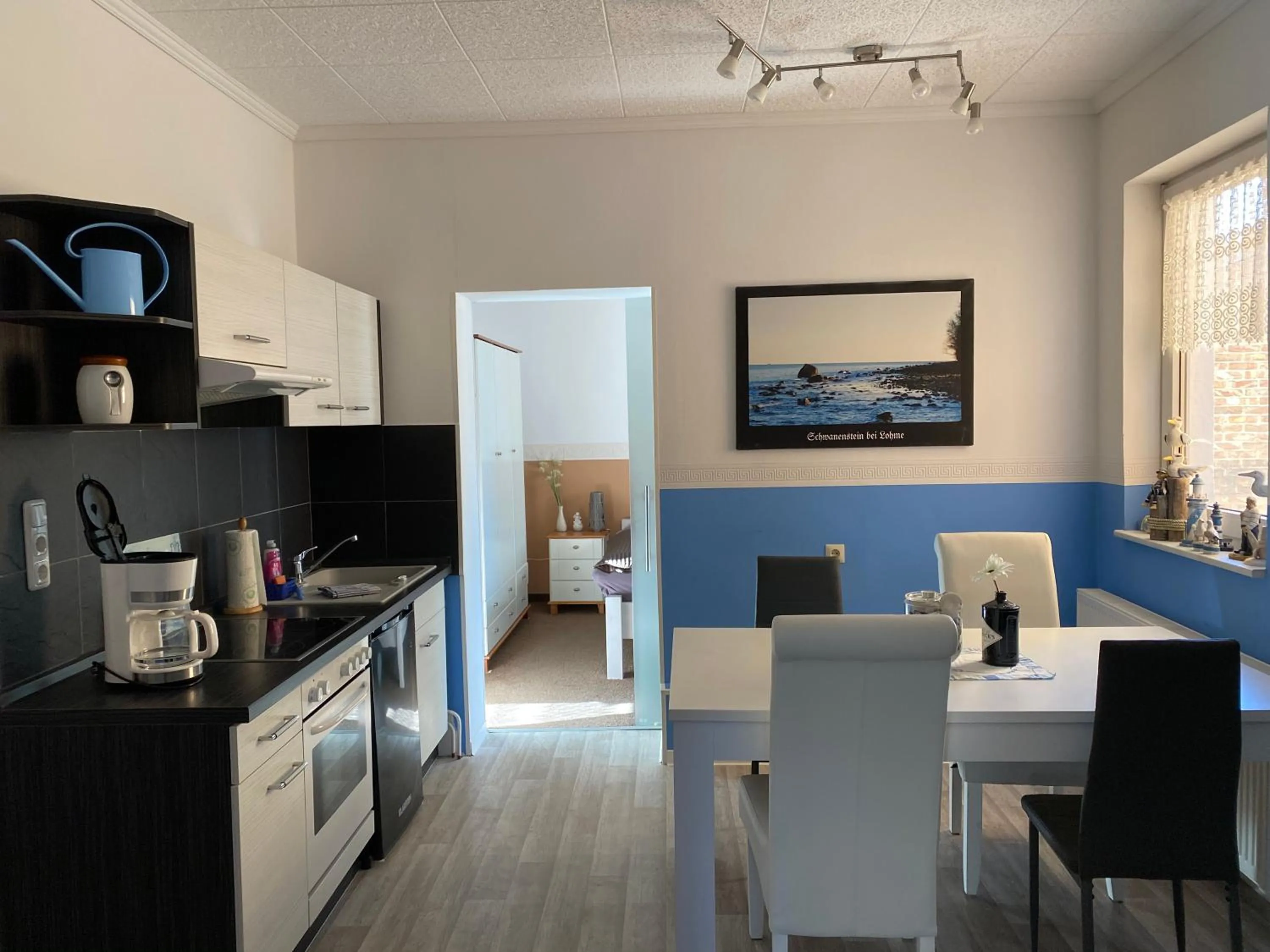 Kitchen or kitchenette in Pension & Ferienwohnungen Schneidereit