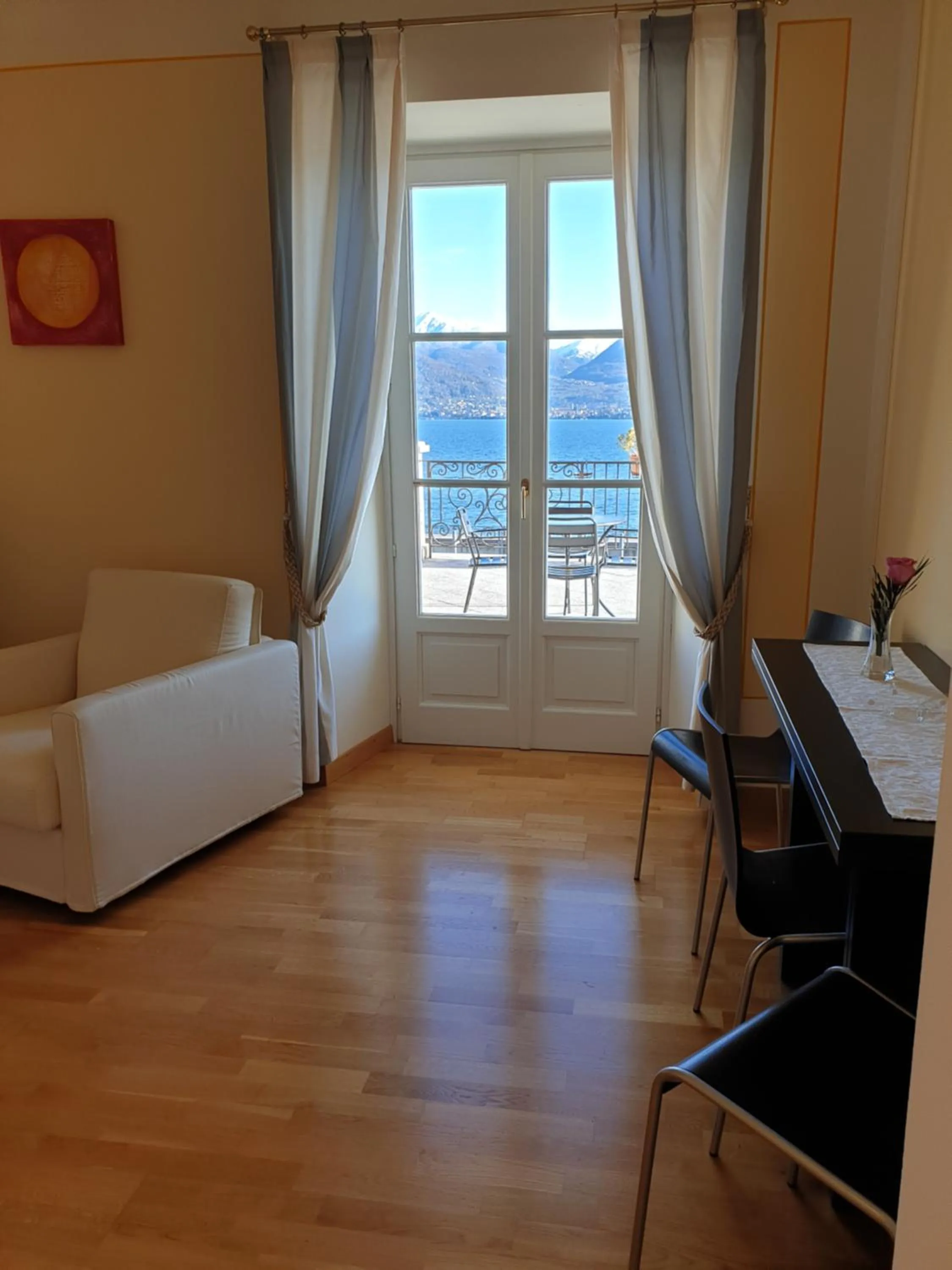 Lake view in Hotel Residence La Luna Nel Porto