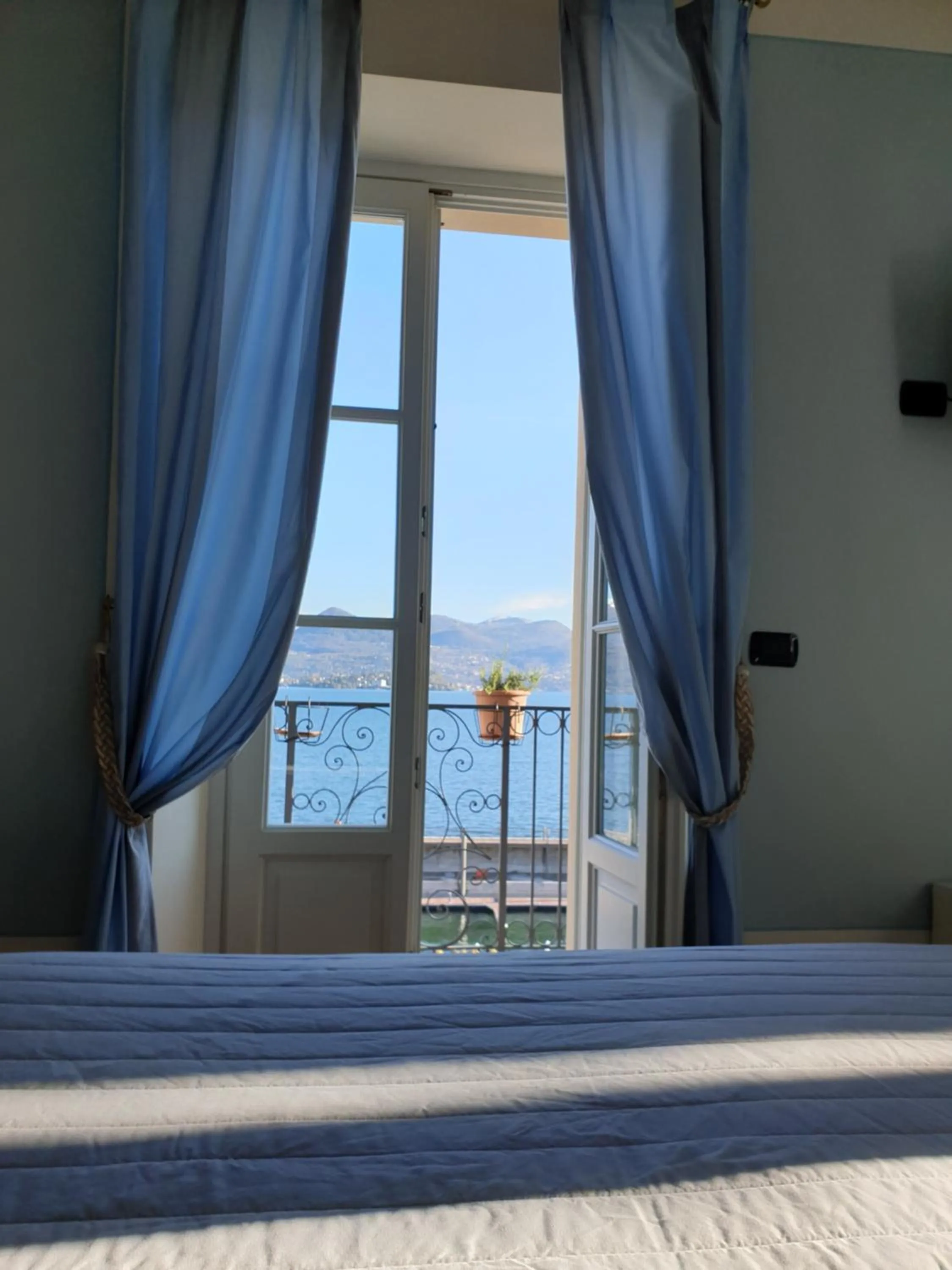 Bedroom in Hotel Residence La Luna Nel Porto