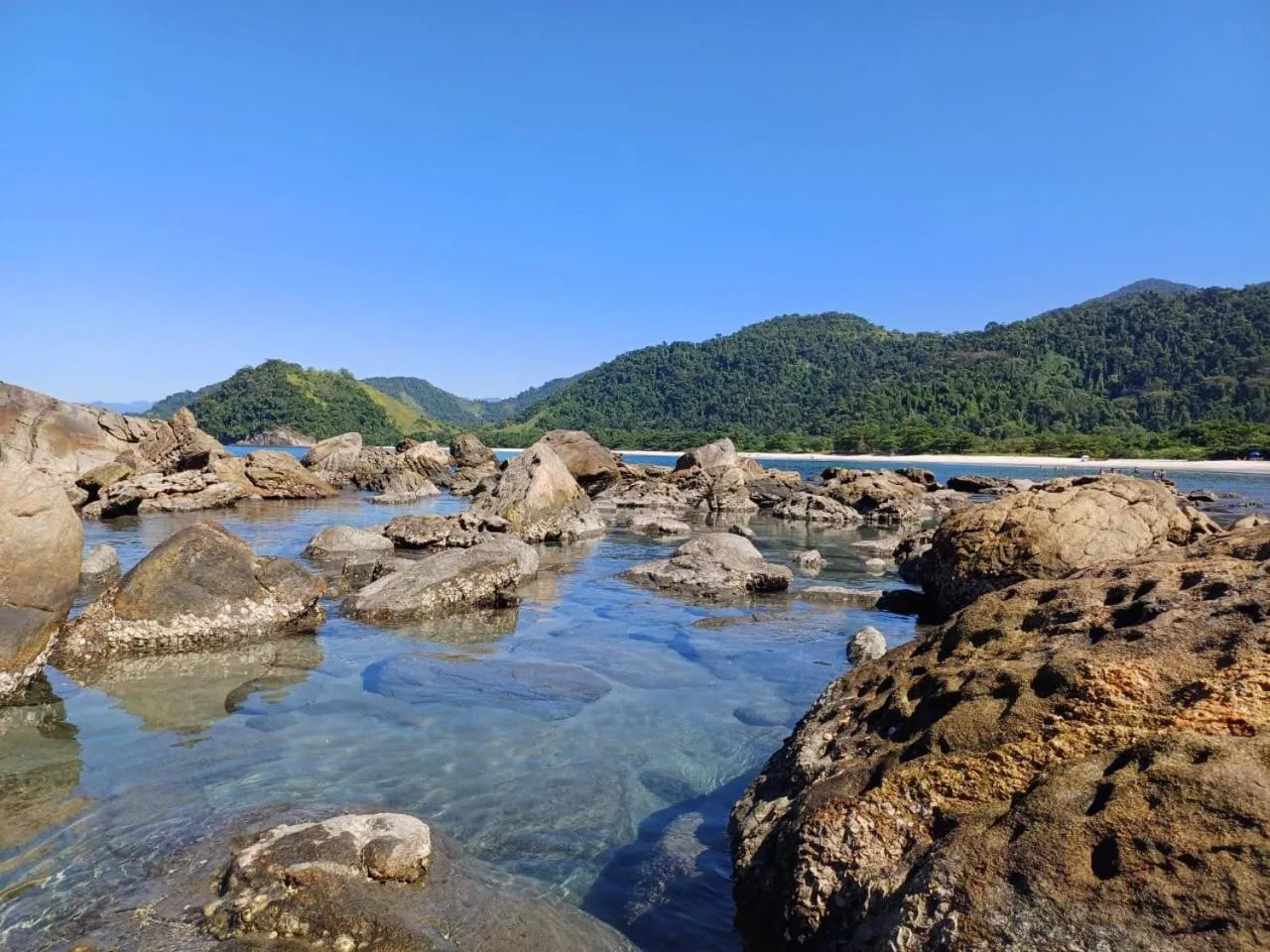 Nearby landmark in Angra TOP1 Praia Piscina Marina 2 quartos