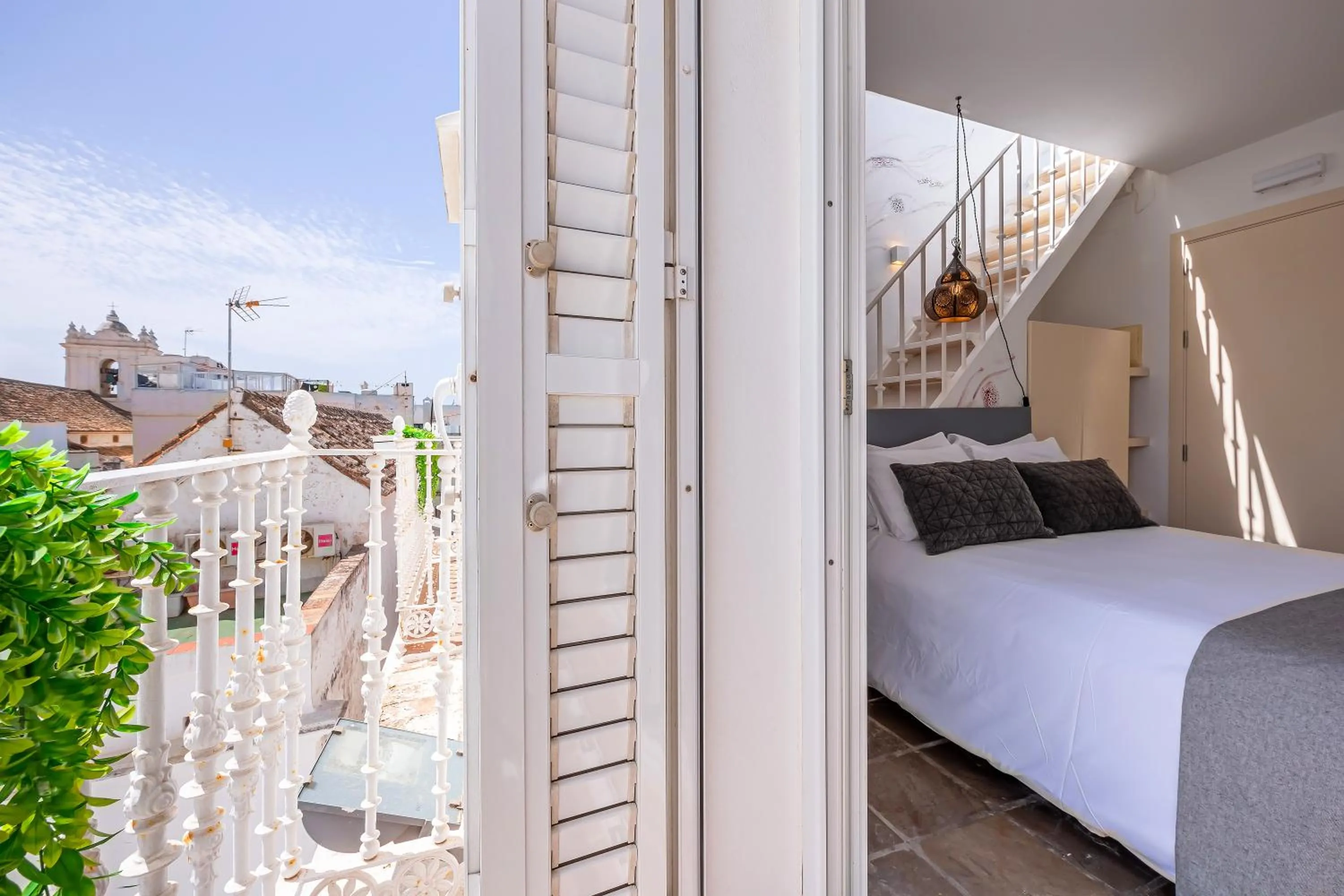 Balcony/Terrace, Bed in La Casa de la Favorita