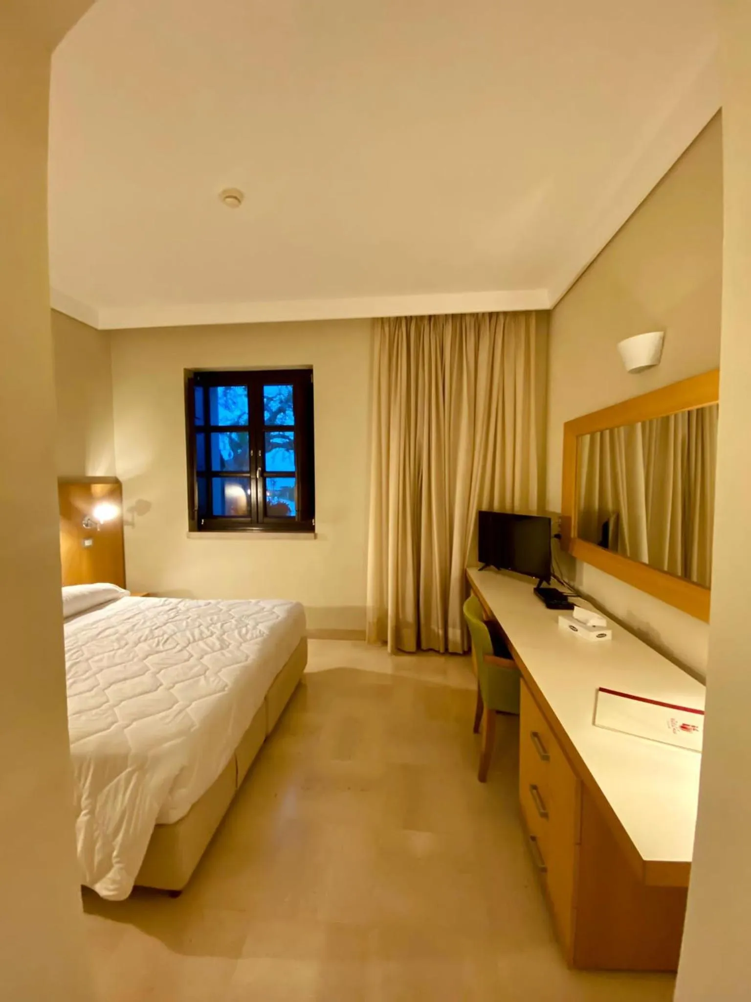 Bed in Hotel Saraceno Al Faro