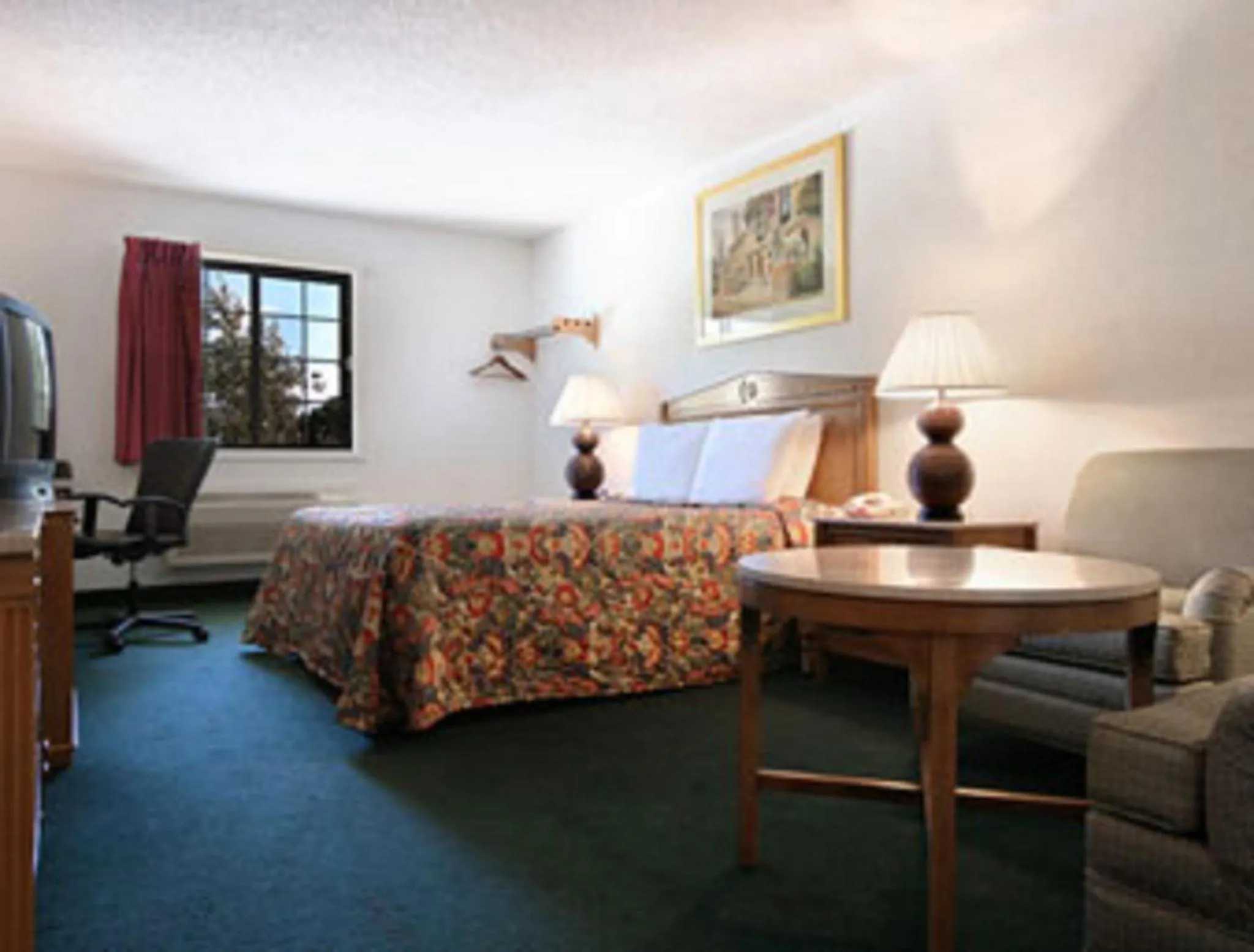 Day in Travelodge by Wyndham Waukegan Gurnee