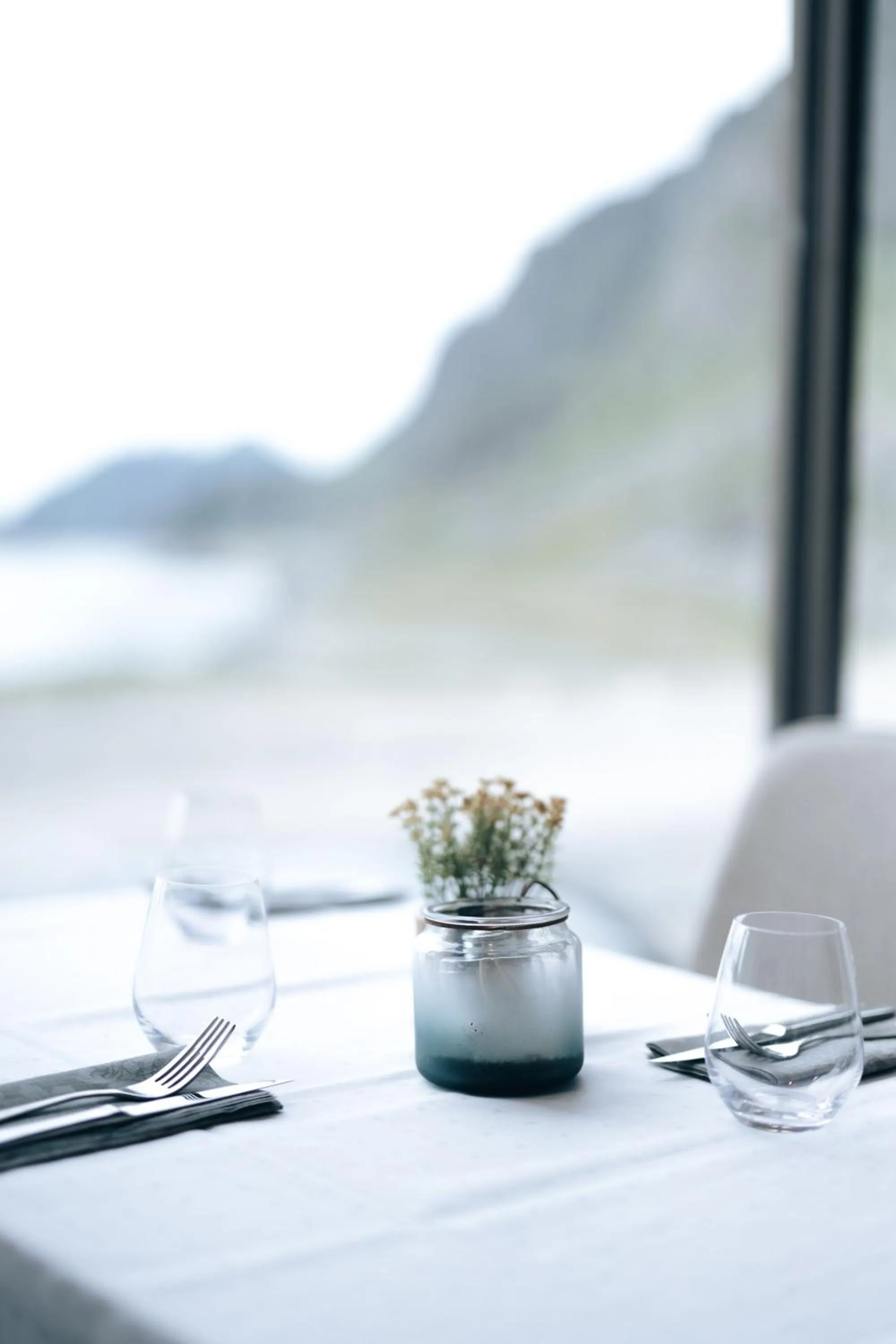 Mountain view in Live Lofoten Hotel
