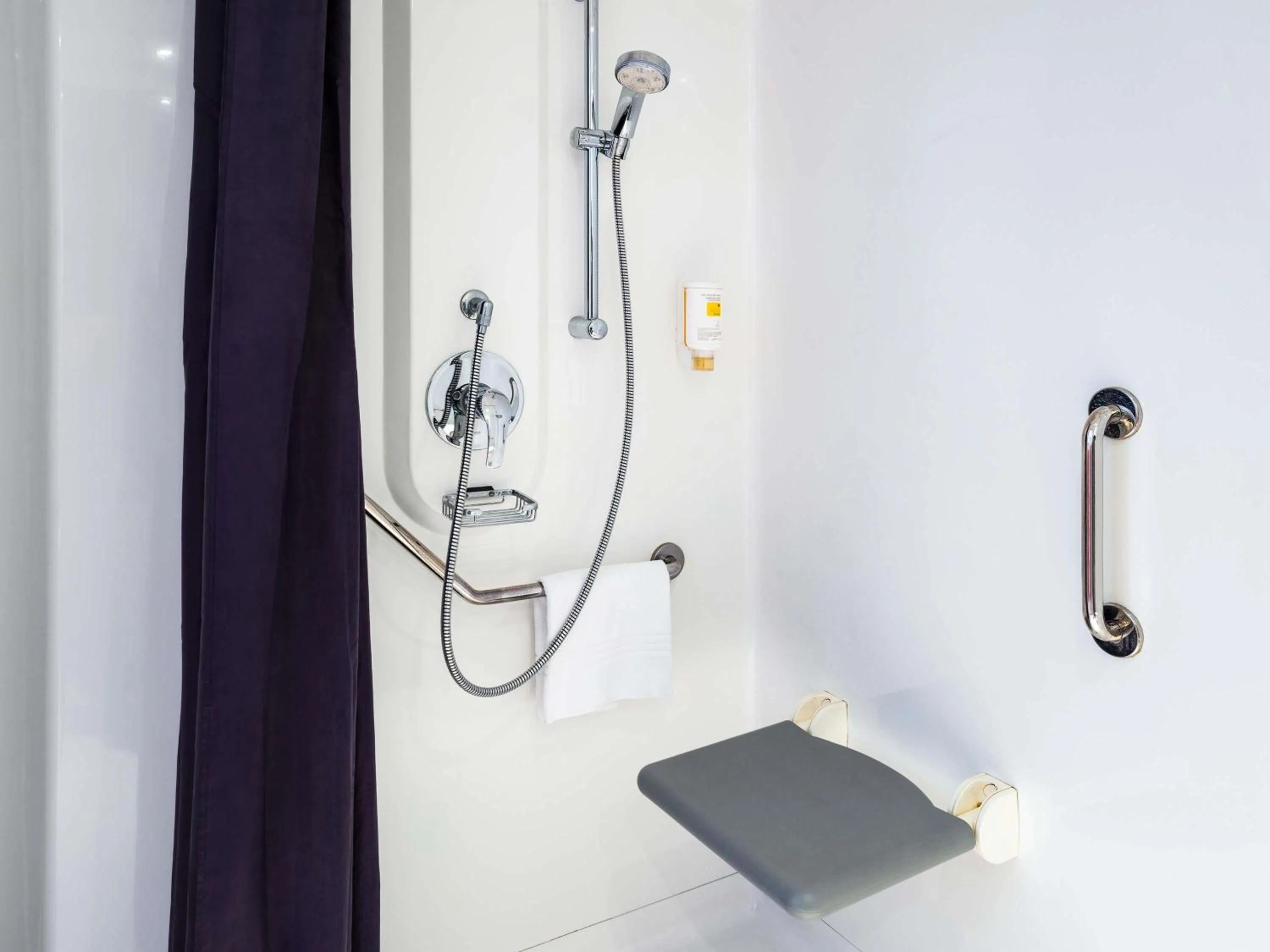 Bedroom in Ibis Budget Lyon Centre - Gare Part Dieu