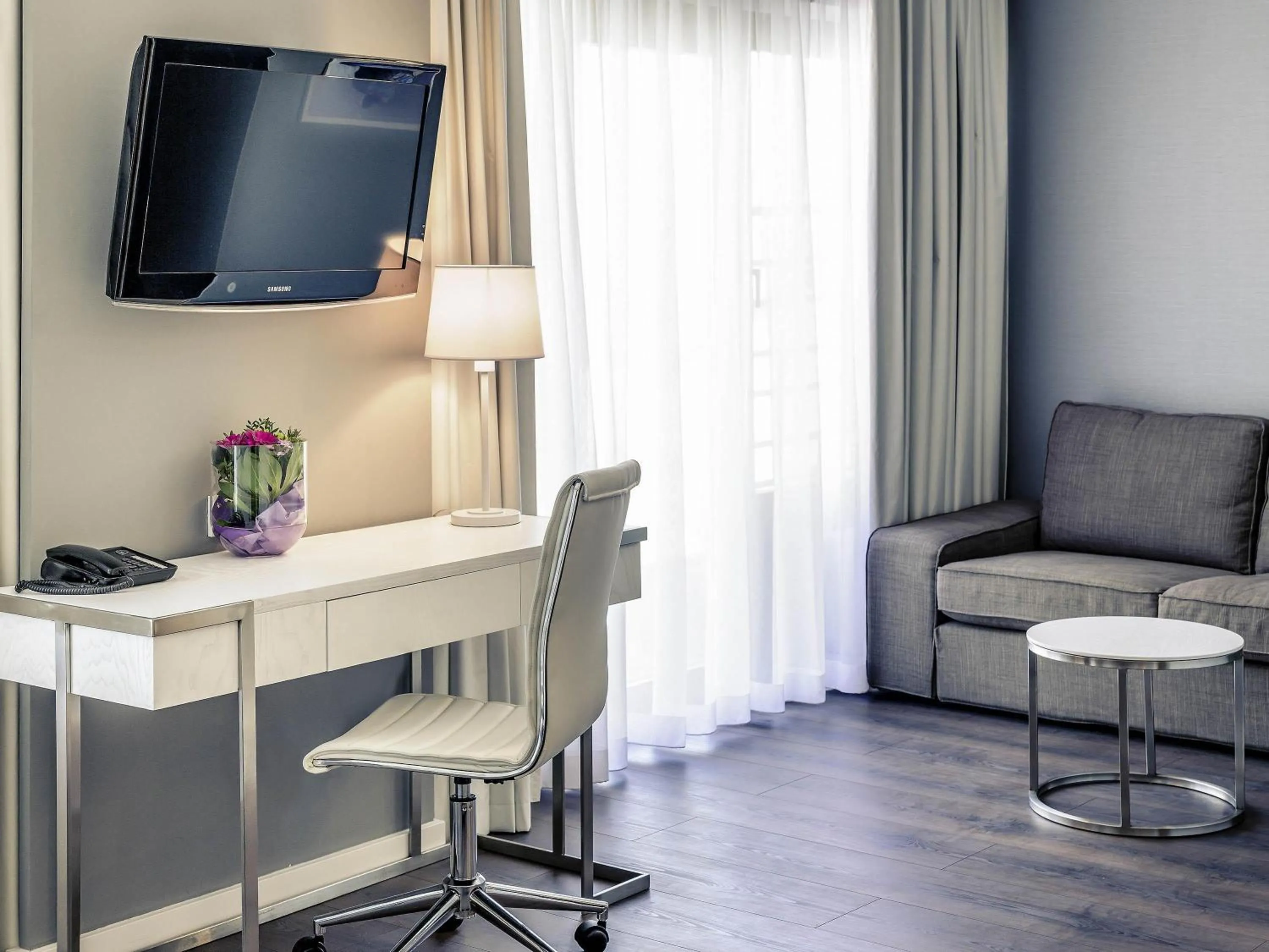 Property building in Mercure Hotel Raphael Wien