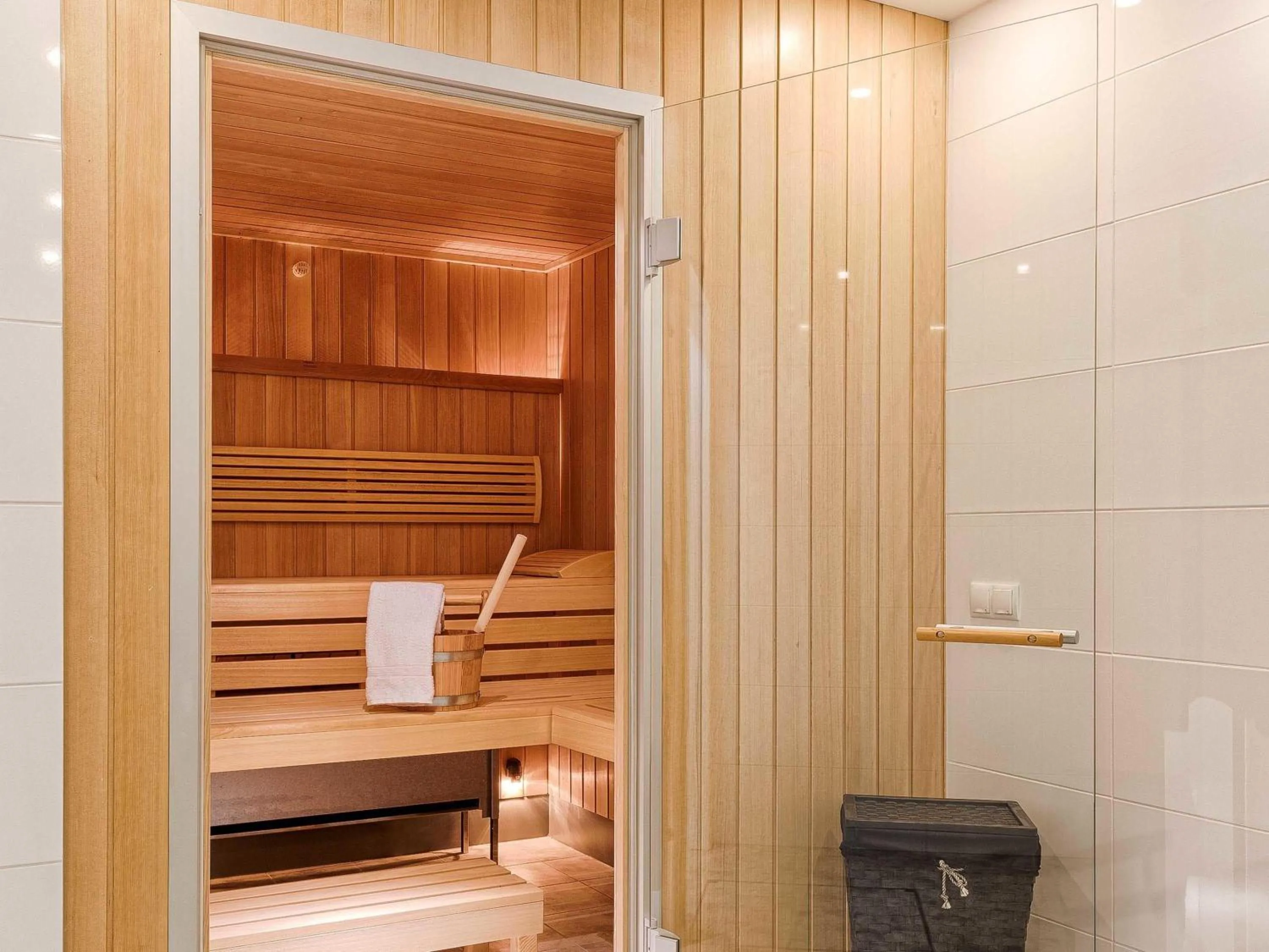 Fitness centre/facilities in Mercure Hotel Raphael Wien